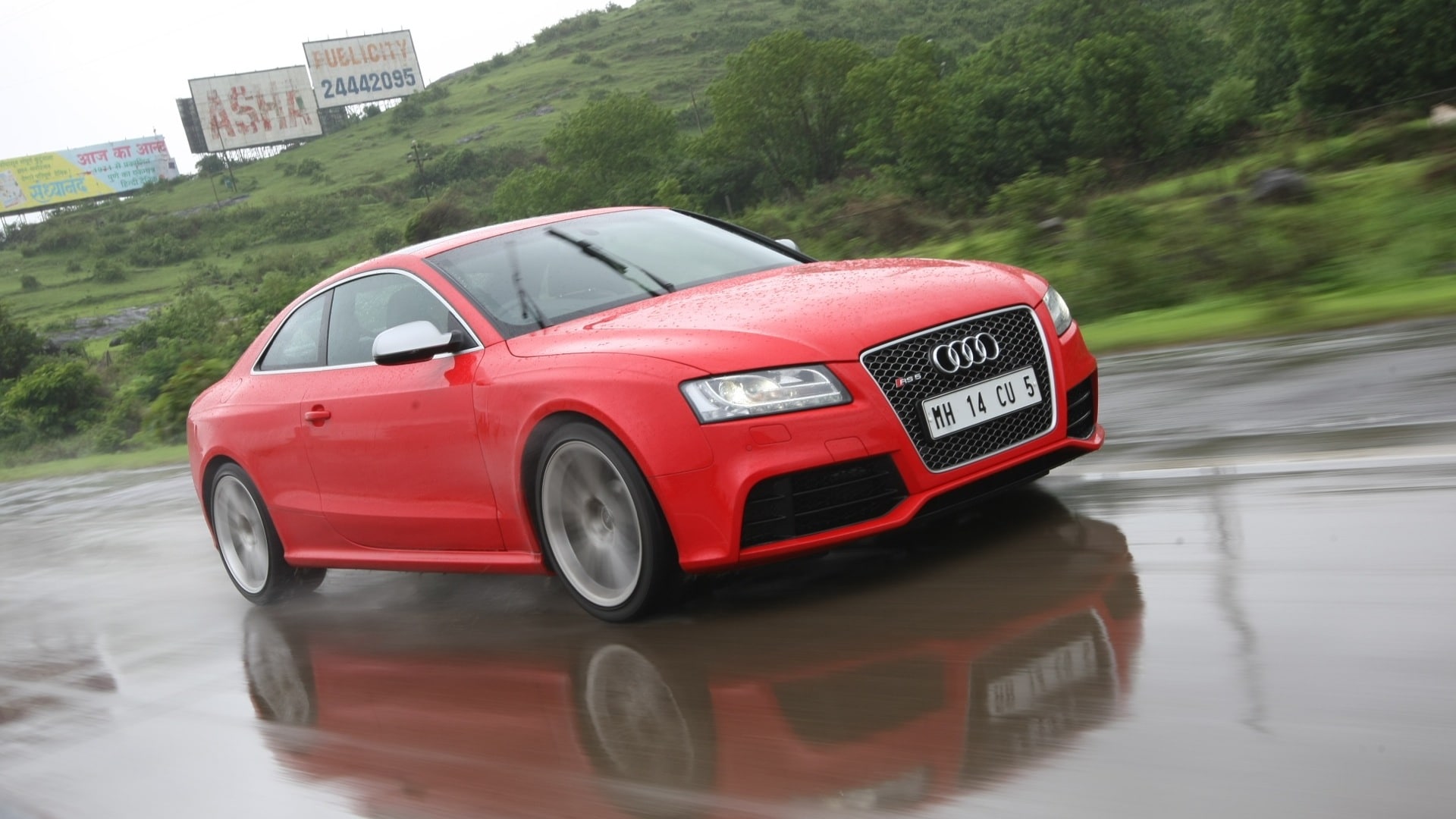 Audi-RS5-2012-STD-Exterior