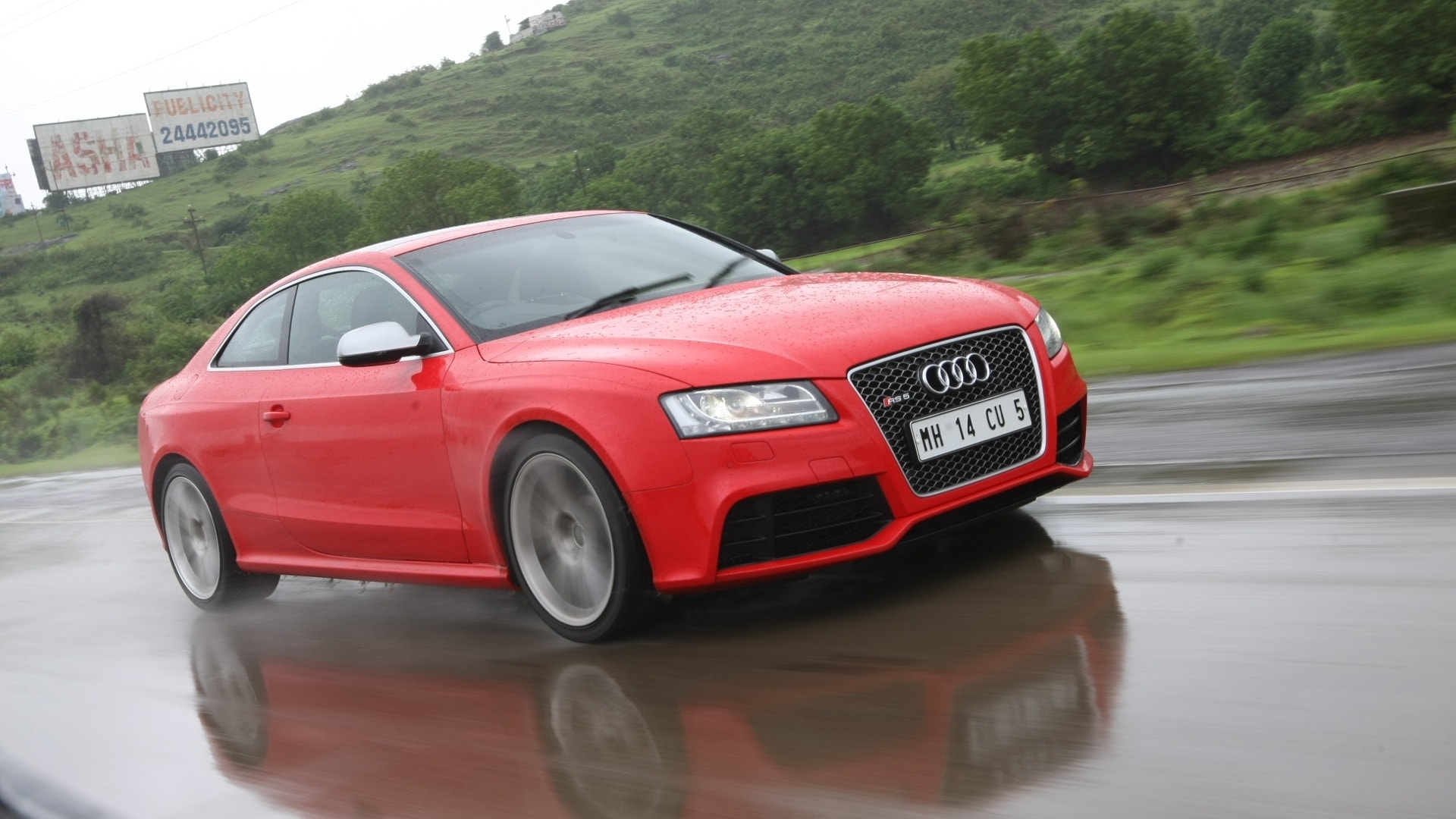 Audi-RS5-2012-STD-Exterior