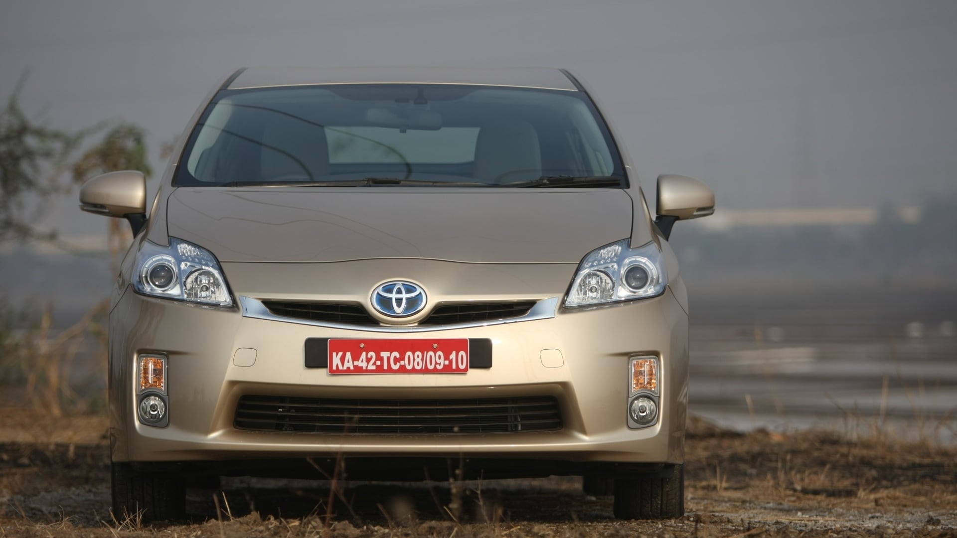 Toyota-Prius-2013-1-8-Z5-Exterior