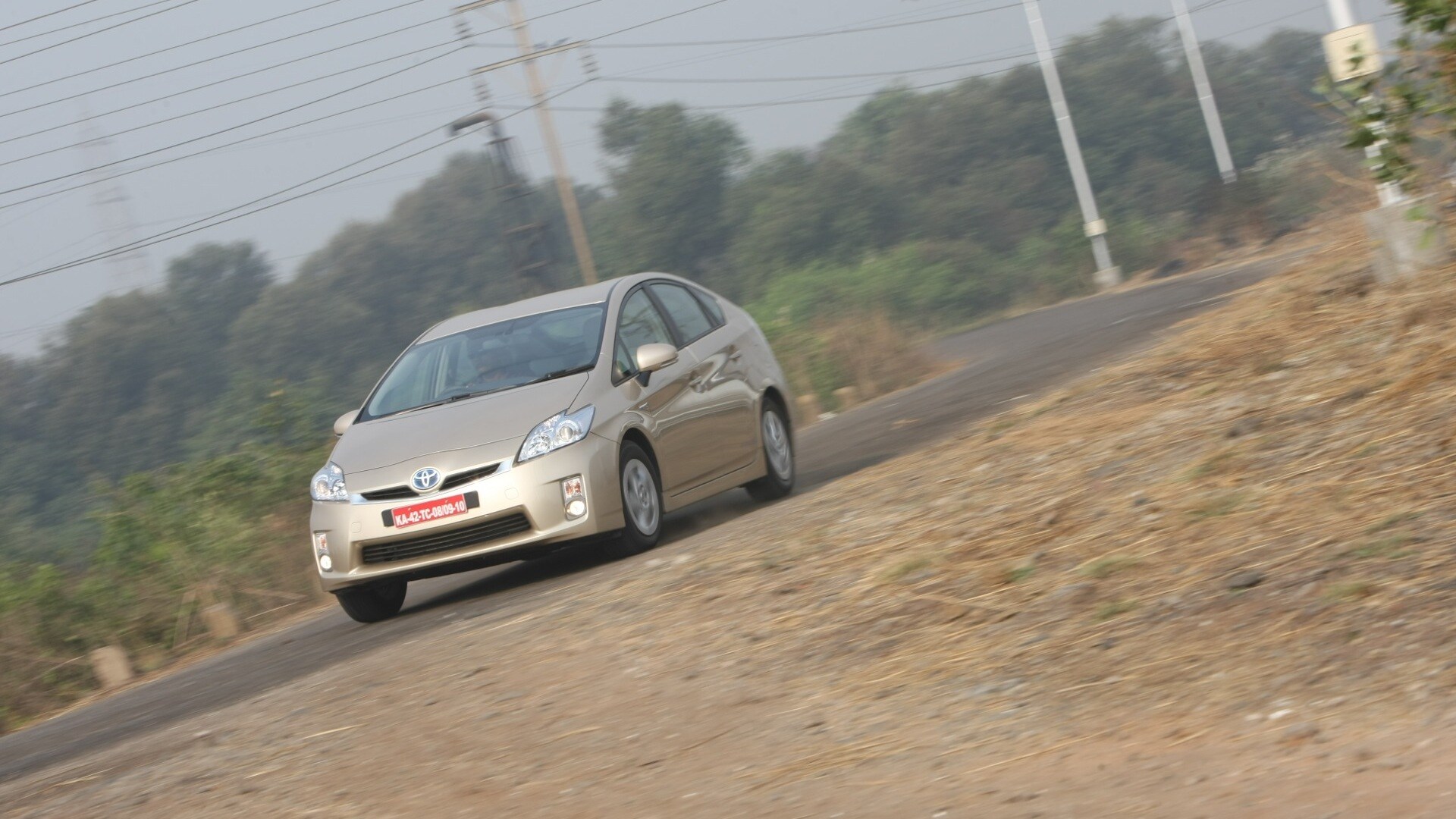 Toyota-Prius-2013-1-8-Z5-Exterior