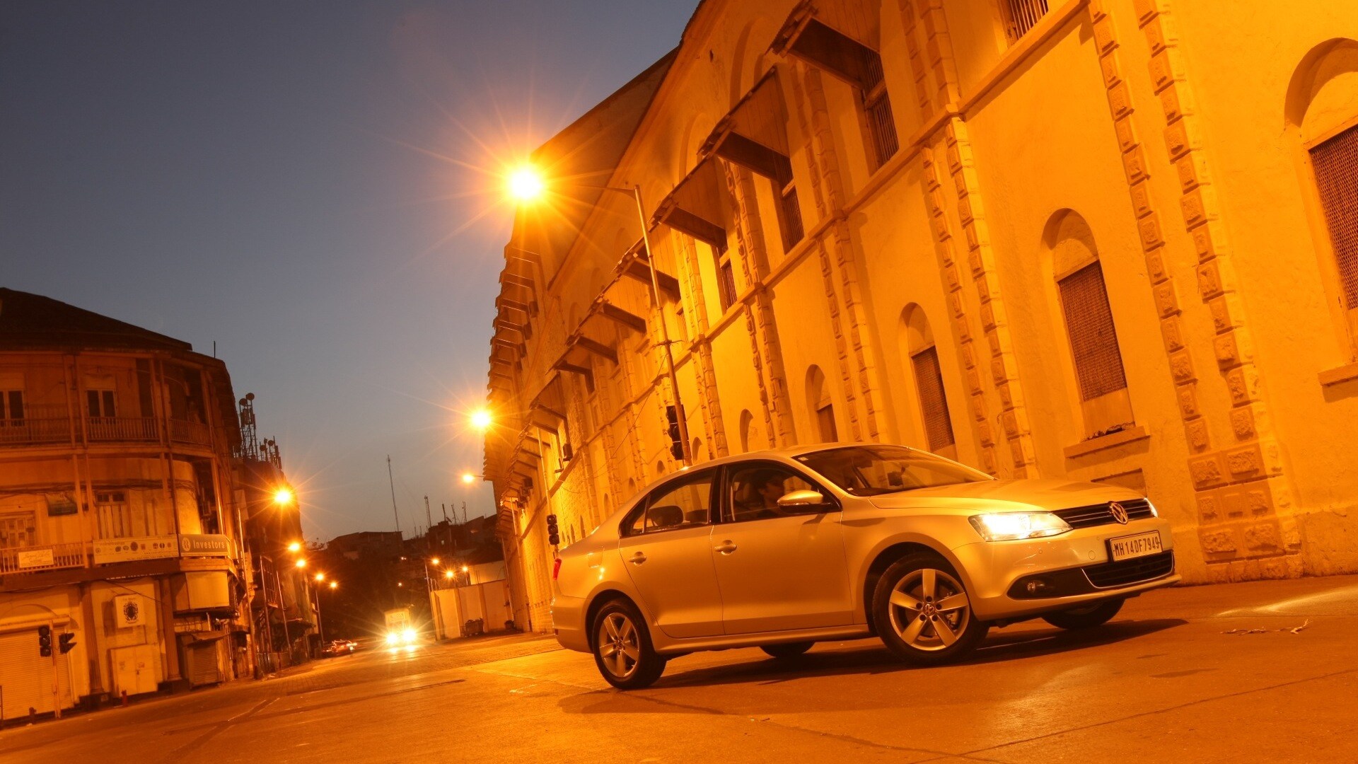 Volkswagen-Jetta-2011-1-6-Trendline-Exterior