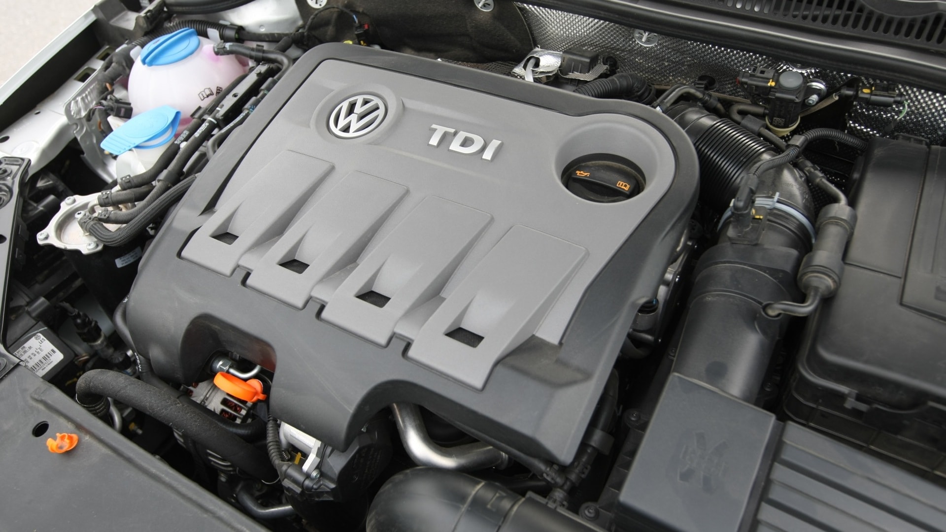 Volkswagen-Jetta-2011-2-0-Trendline-M-Interior