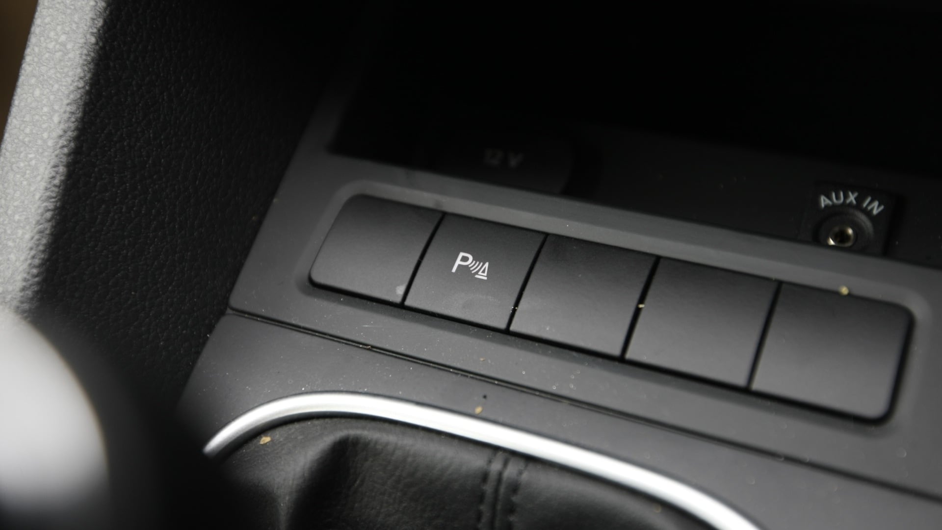 Volkswagen-Jetta-2011-2-0-Trendline-M-Interior