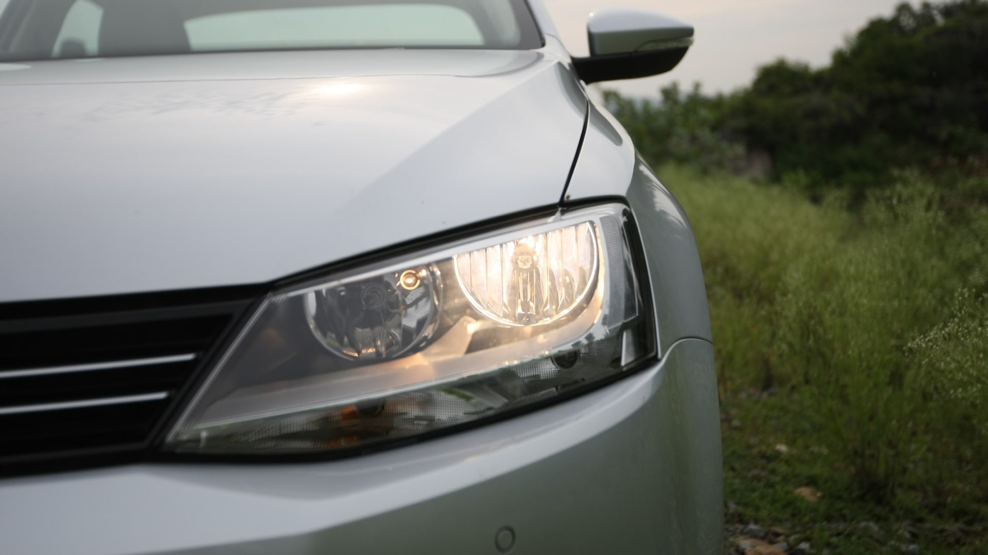 Volkswagen-Jetta-2011-2-0-Trendline-M-Exterior