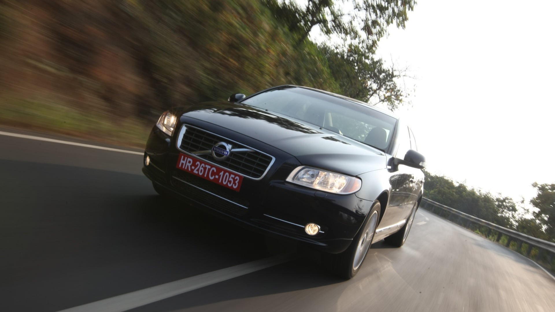 Volvo-S80-2013-2-4L-D5-Exterior