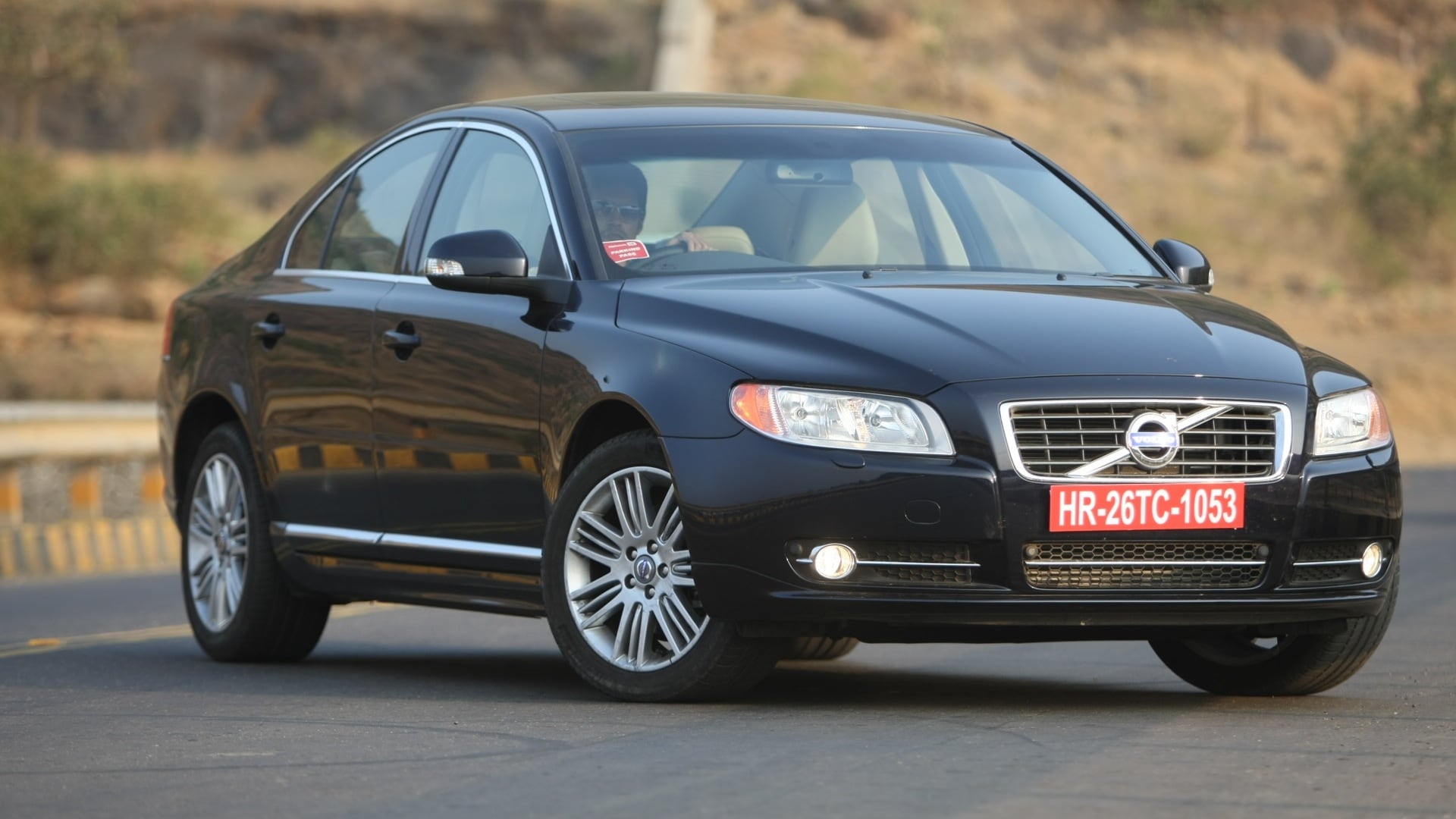 Volvo-S80-2013-2-4L-D5-Exterior