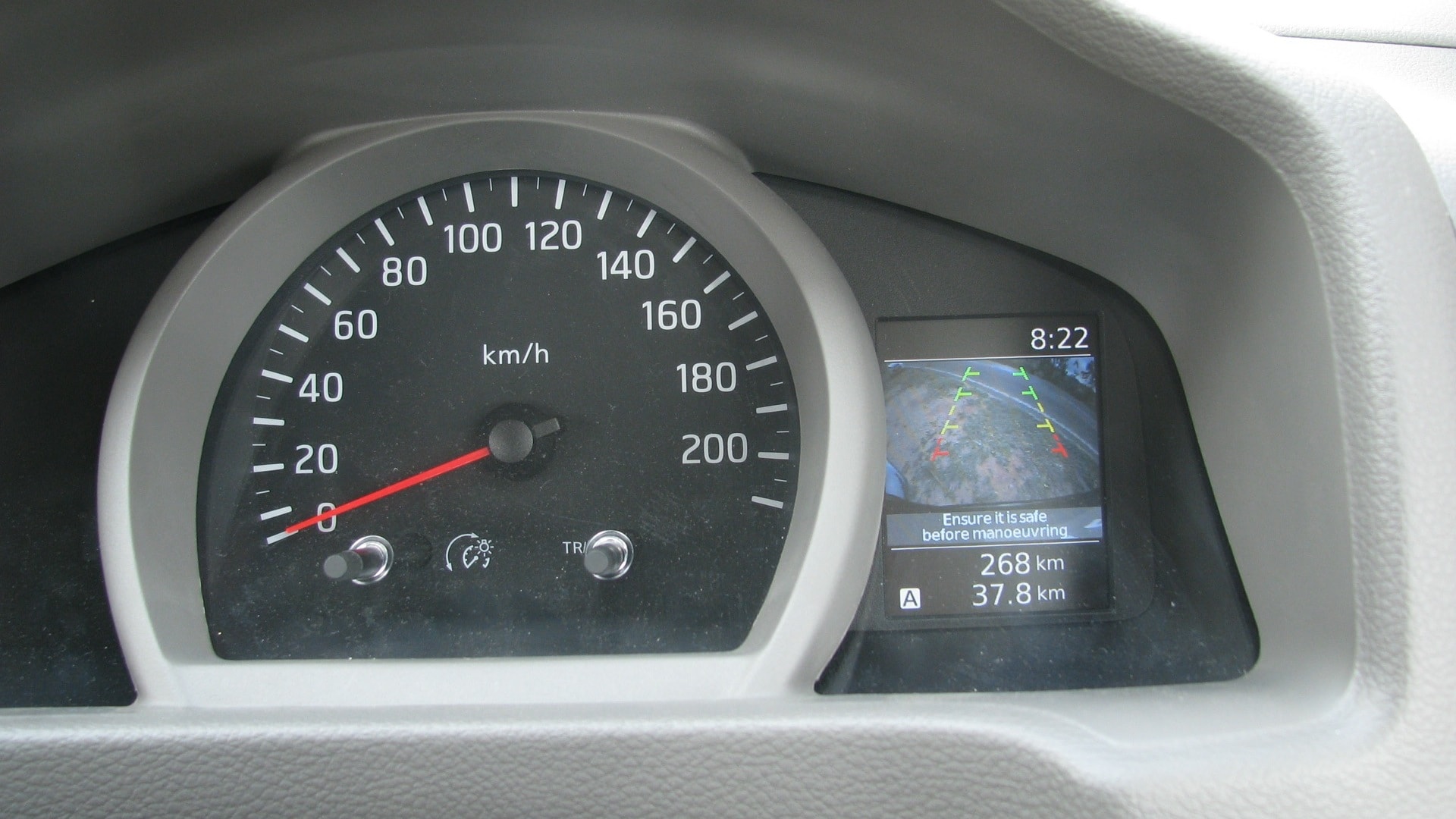 Nissan-Evalia-2014 Interior