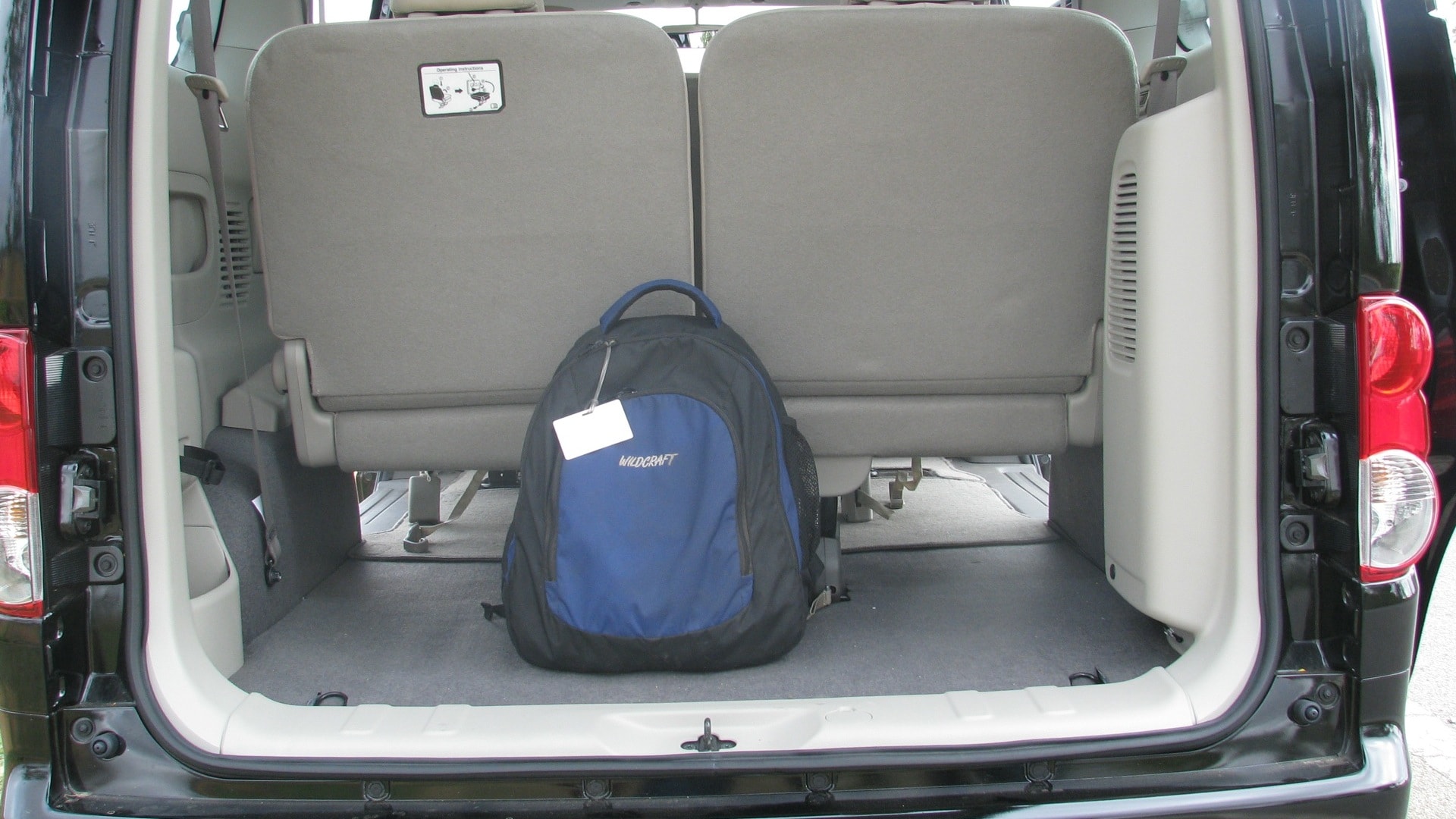 Nissan-Evalia-2014 Interior