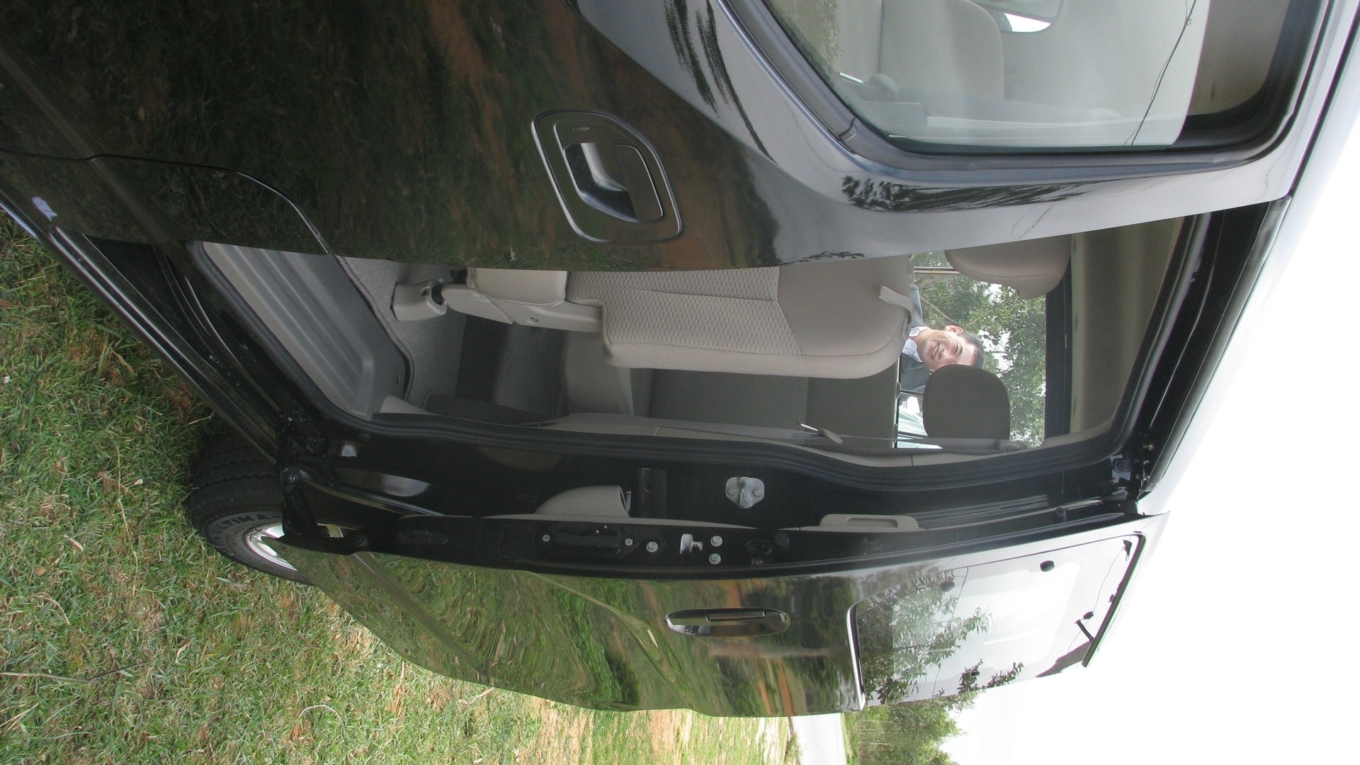 Nissan-Evalia-2014 Interior