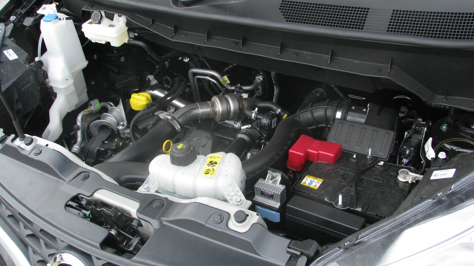 Nissan-Evalia-2014 Interior