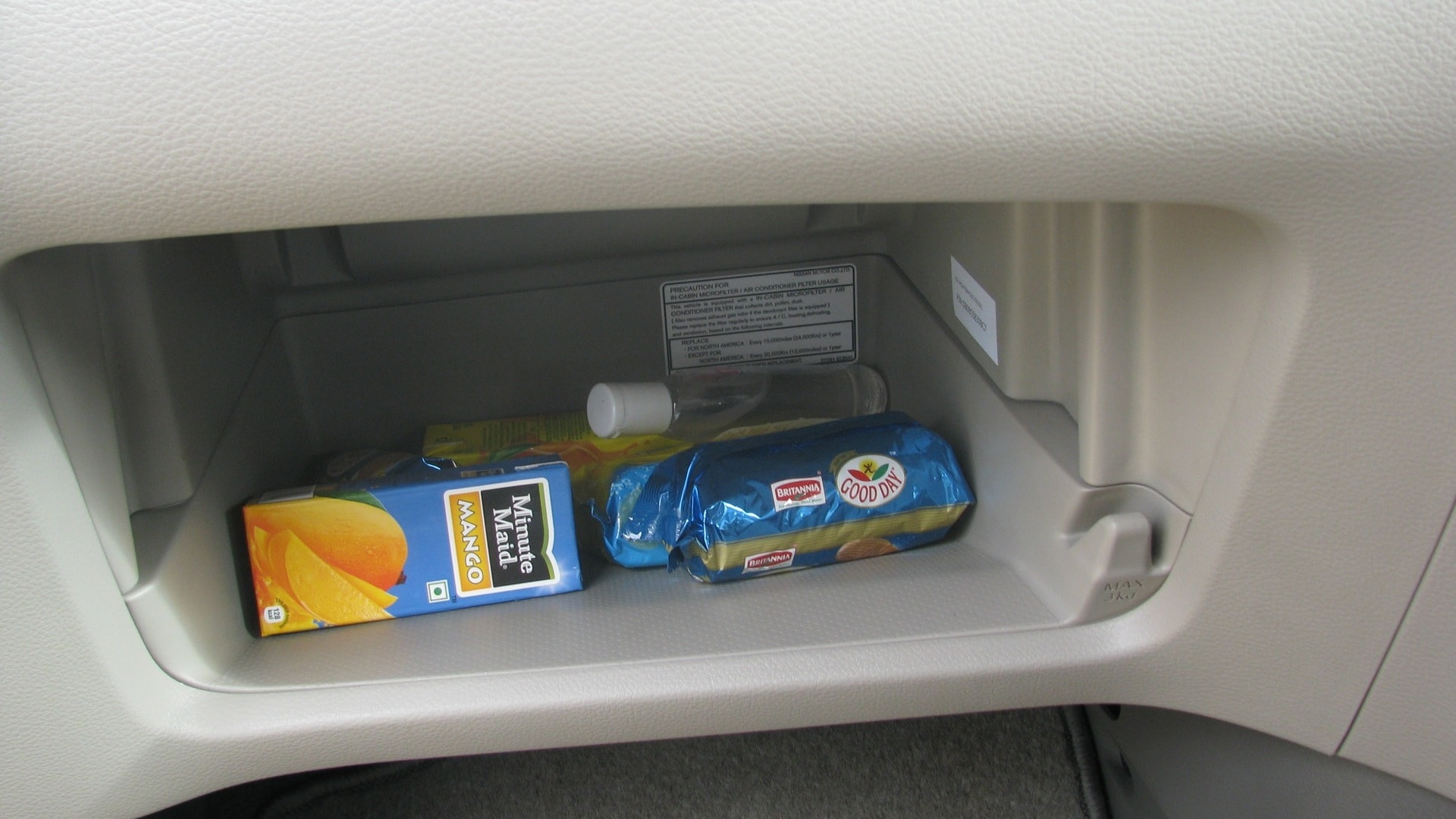 Nissan-Evalia-2014 Interior