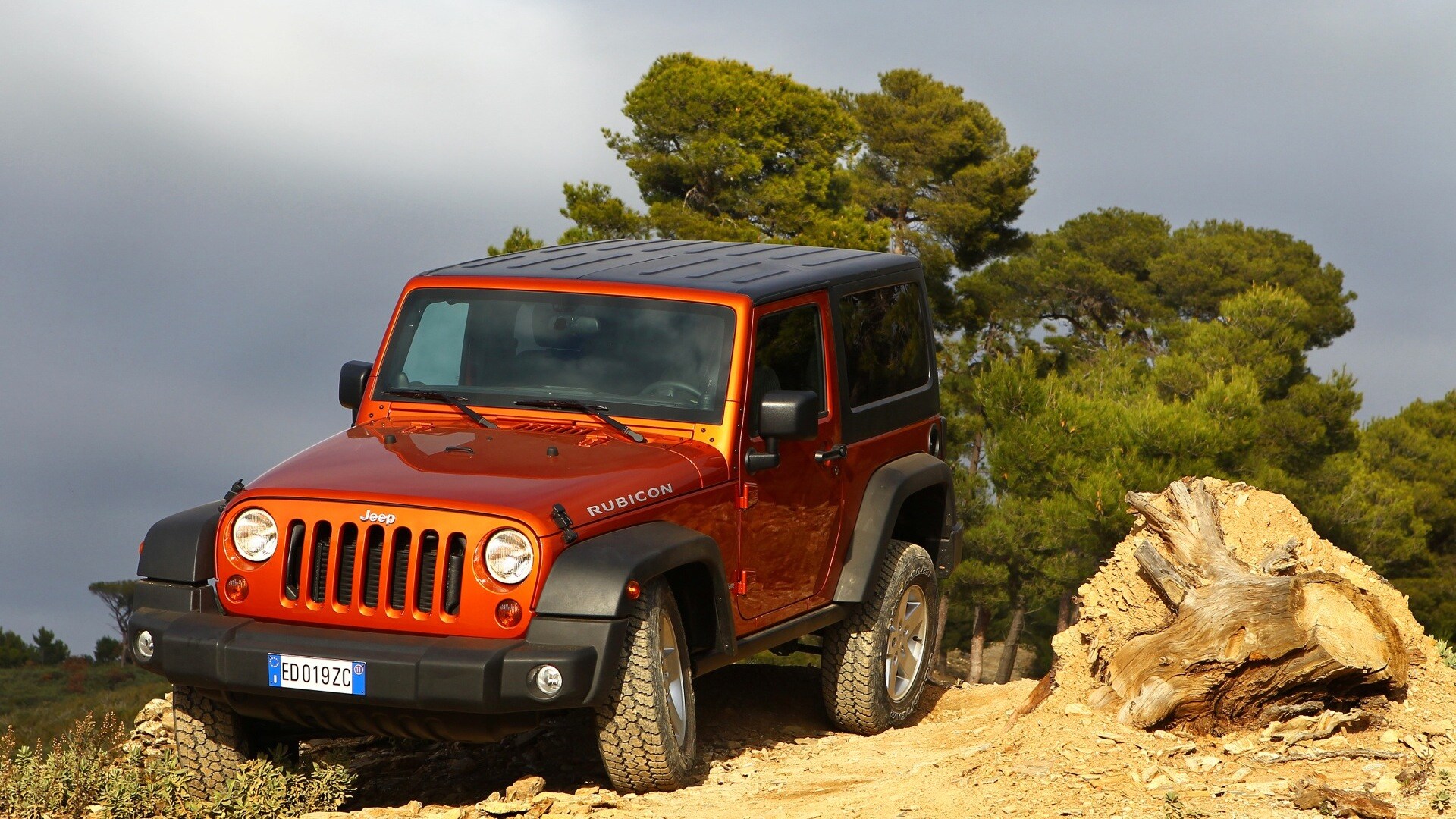 Jeep-Wrangler-2013-STD-Exterior