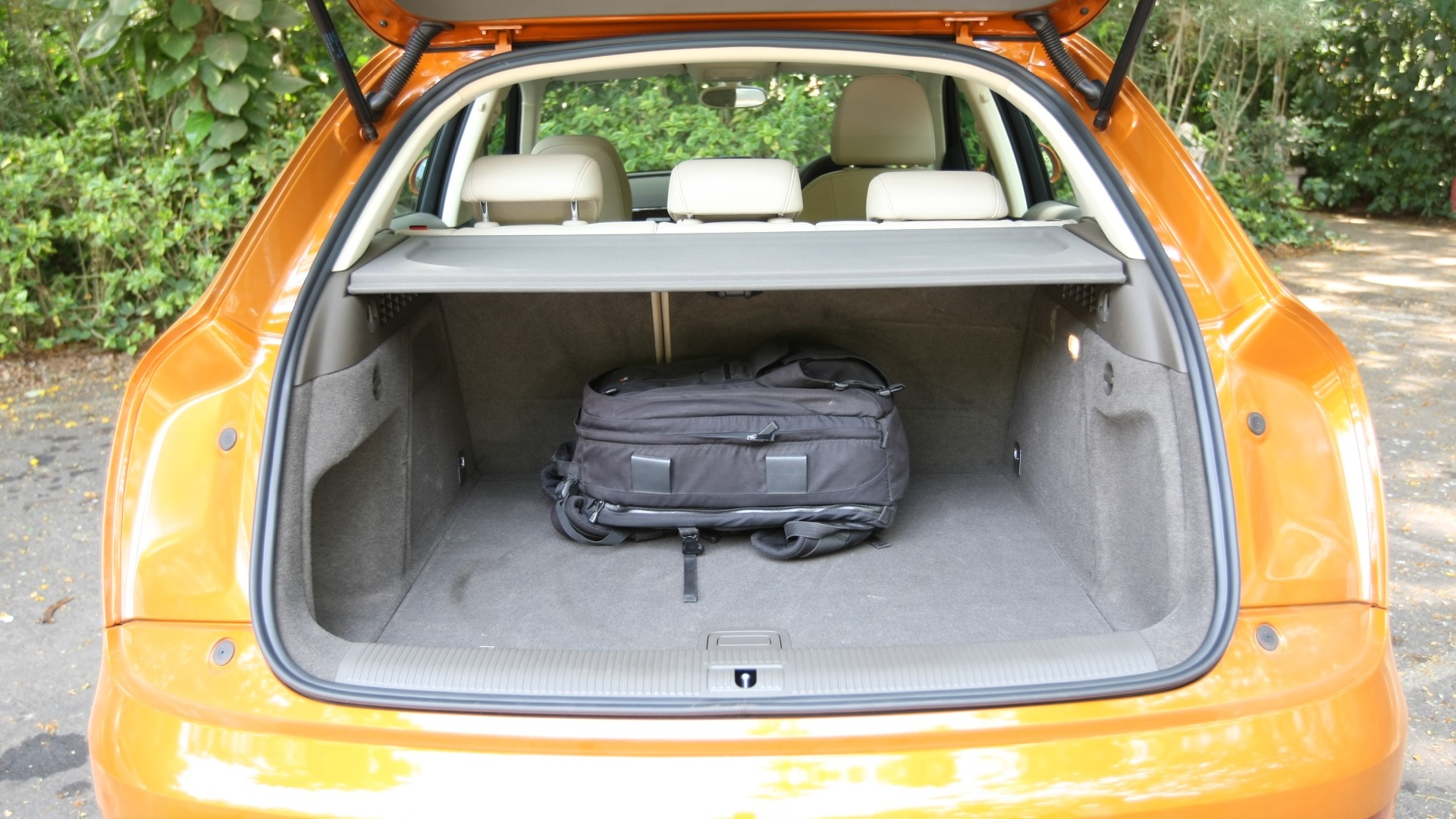 Audi-Q3-2012-2-0-TFSI-Quattro-Interior