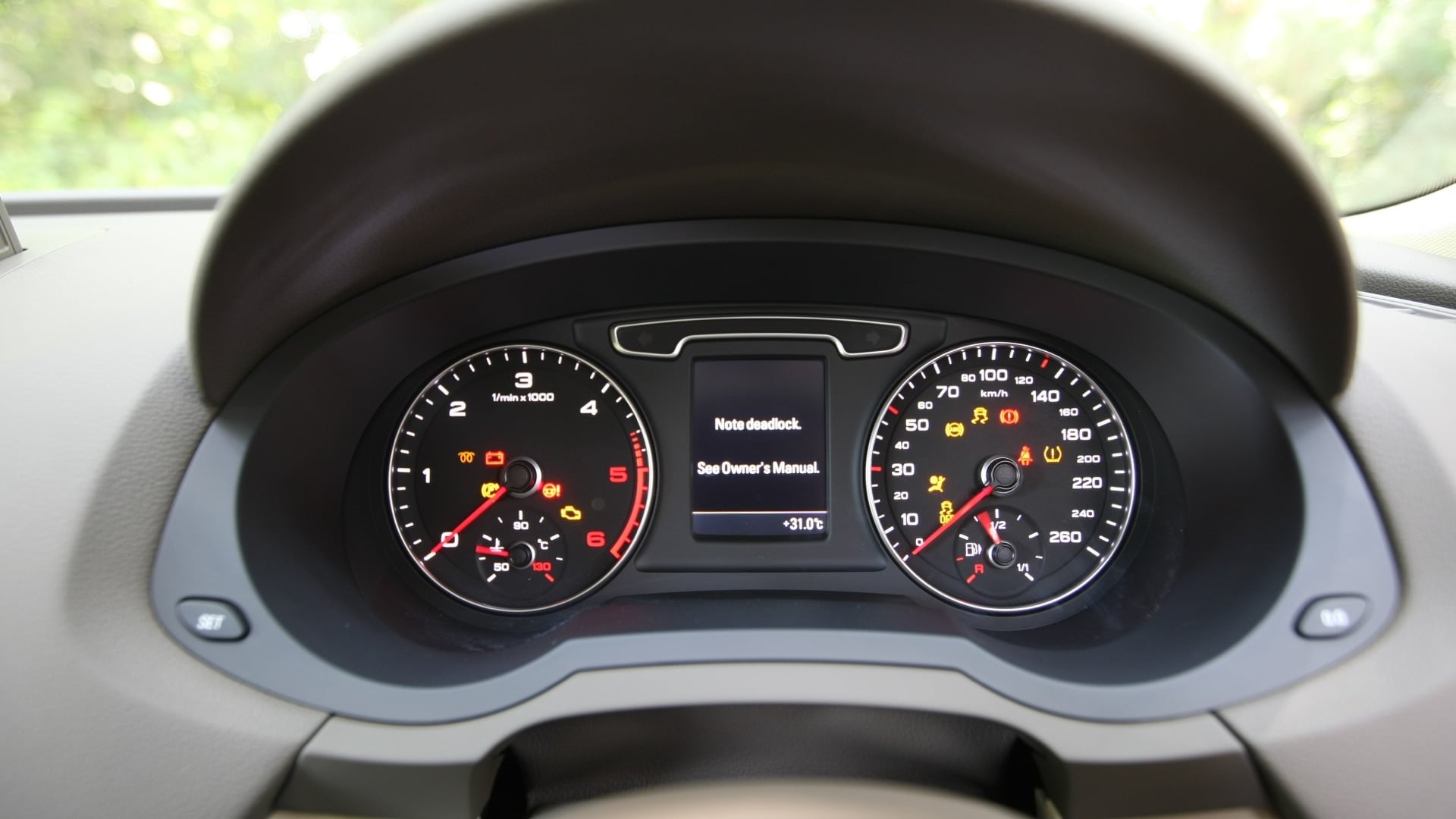 Audi-Q3-2012-2-0-TFSI-Quattro-Interior