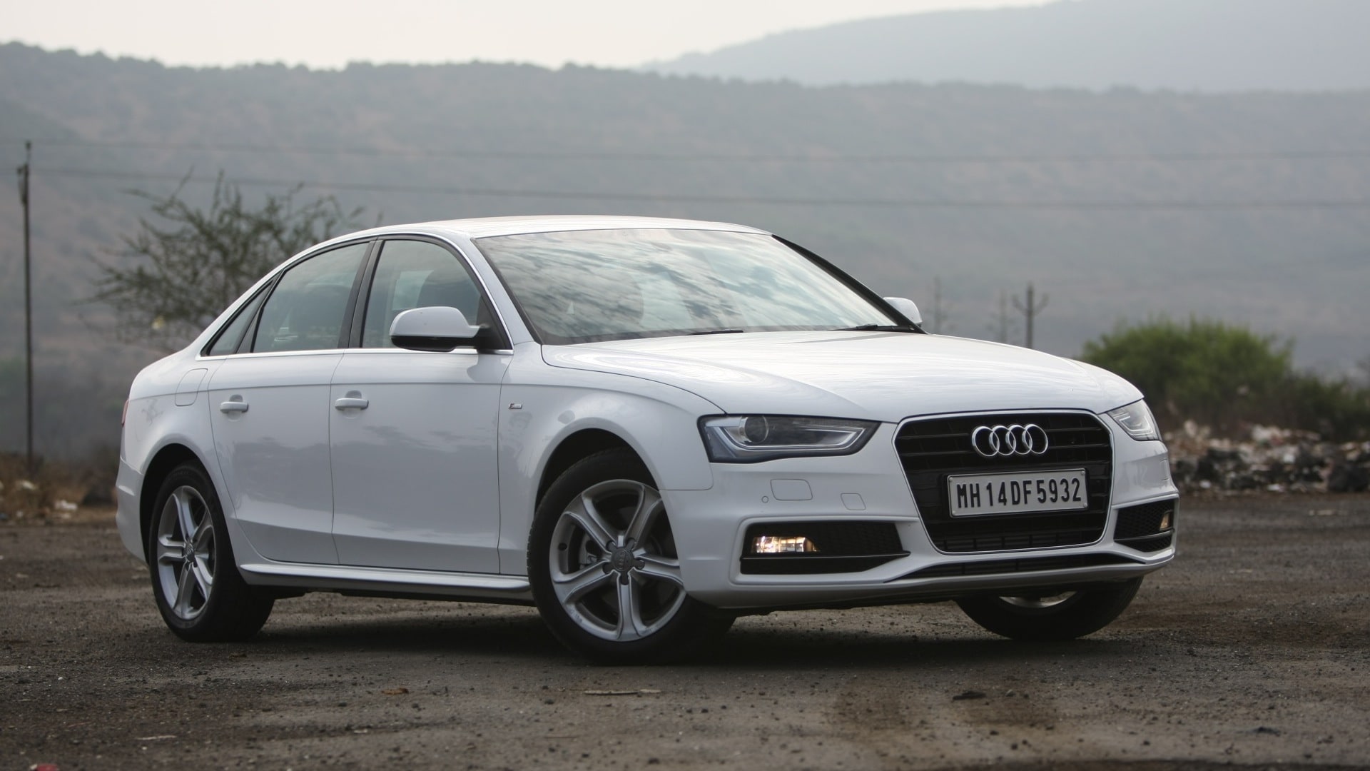 Audi-A4-2012-1-8-TFSI-Exterior