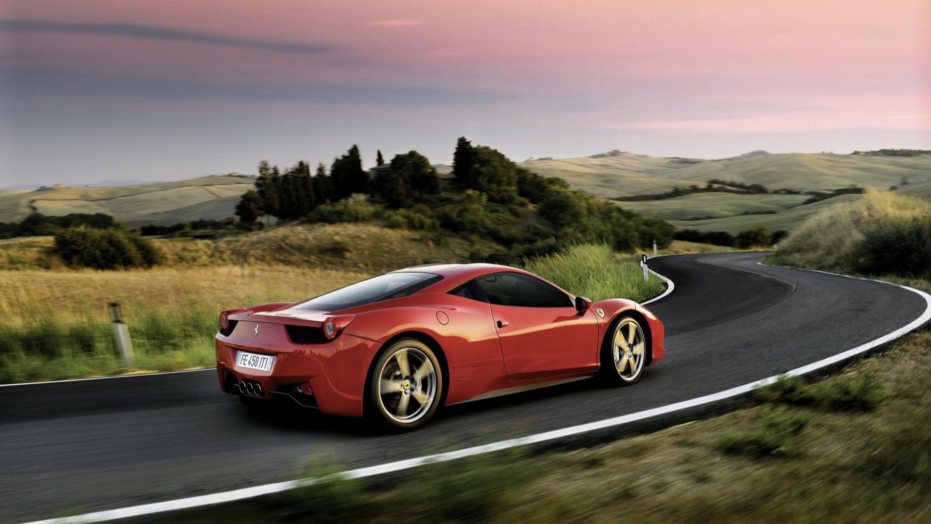 Ferrari-458-Italia-2013-STD-Compare