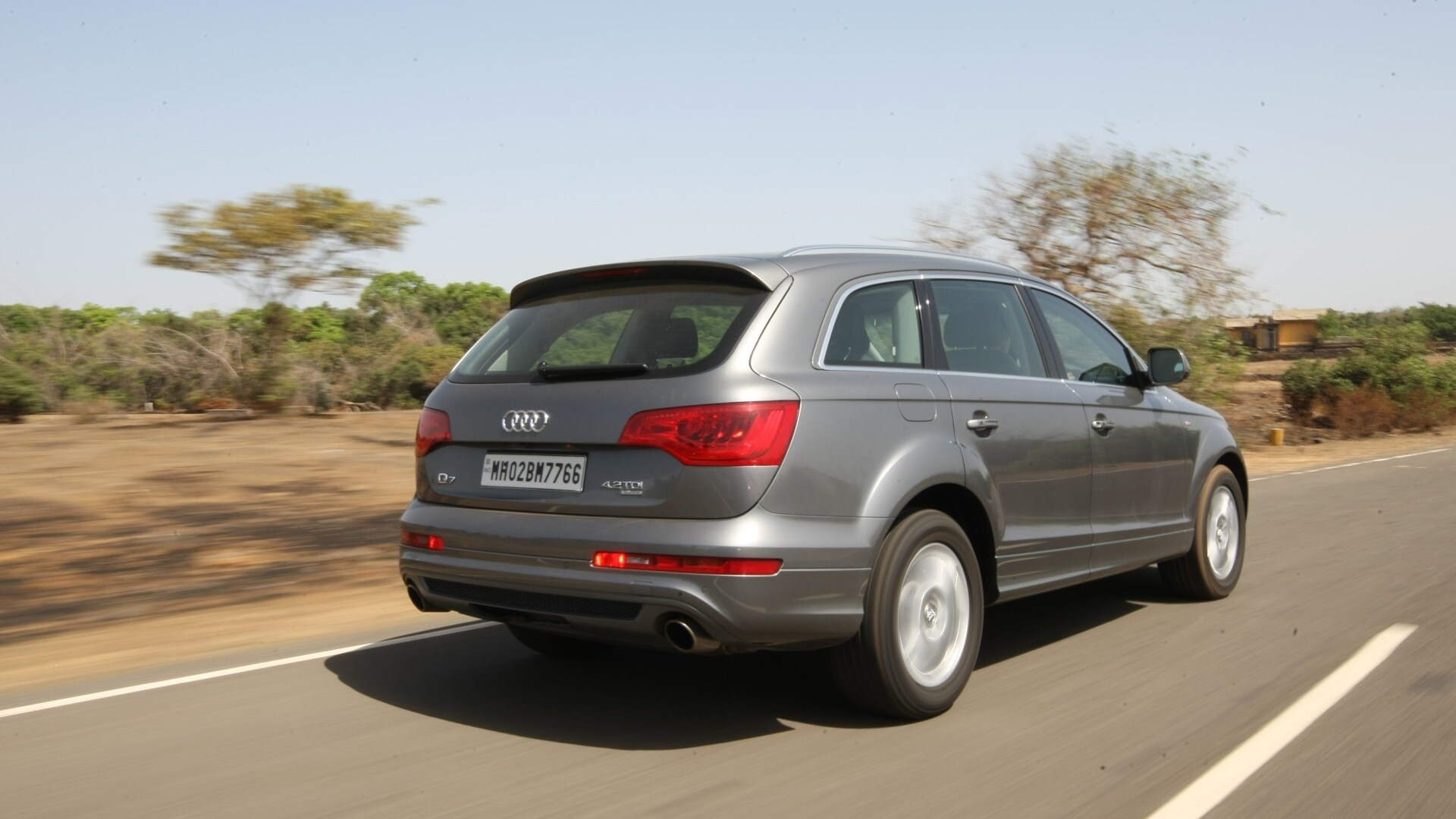 Audi-Q7-2012-3-0TDI-Quattro-Compare