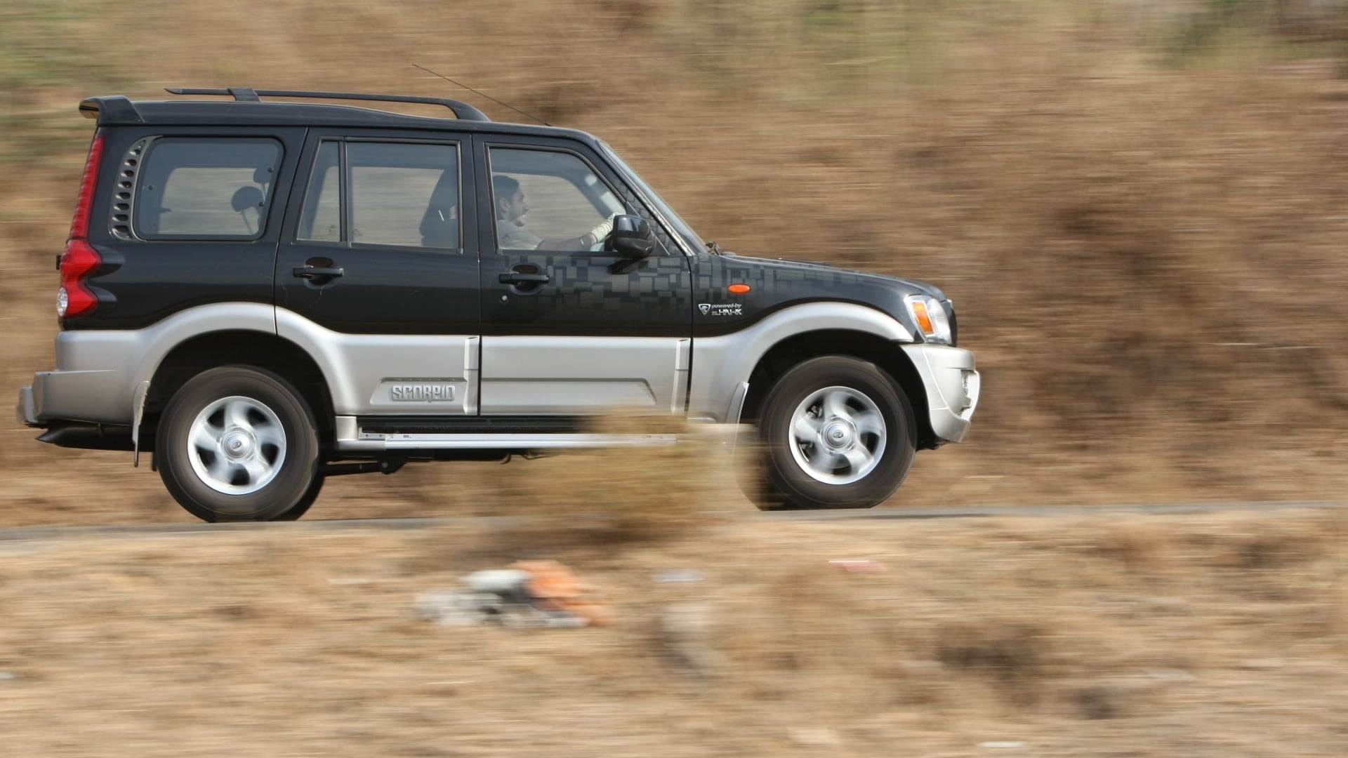 Mahindra-Scorpio-2013-LX-Exterior