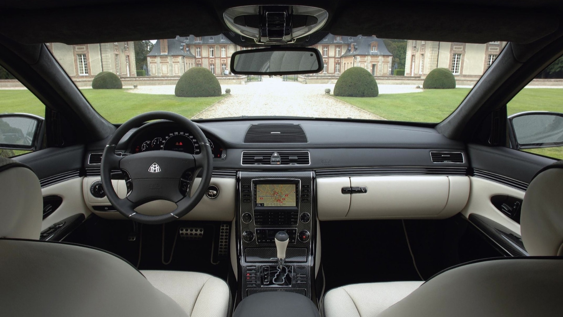 Maybach-Maybach-2013-57s-Compare