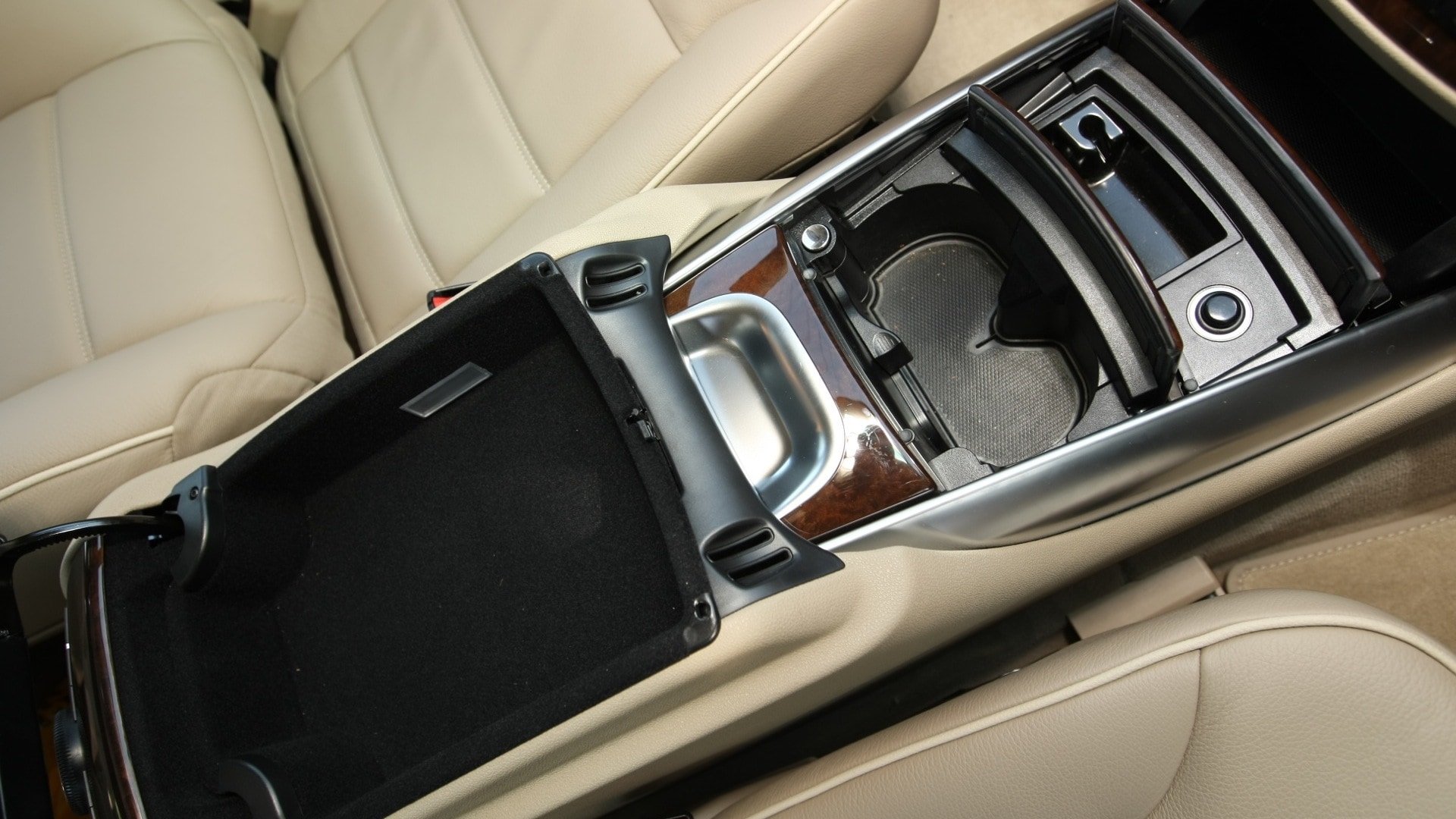 mercedesbenz-rclass-2013-R-350-4MATIC-long-interior