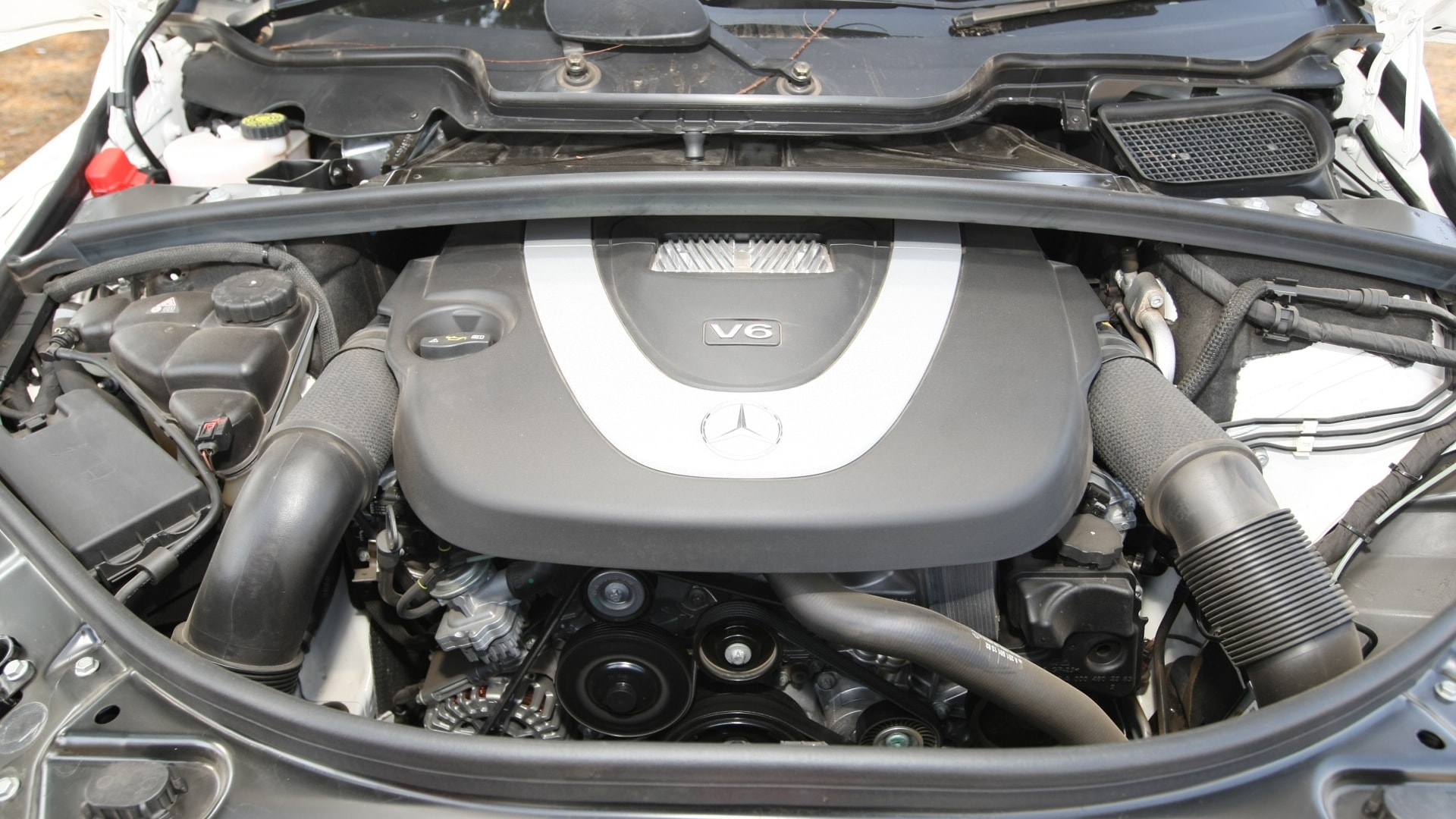 mercedesbenz-rclass-2013-R-350-4MATIC-long-interior