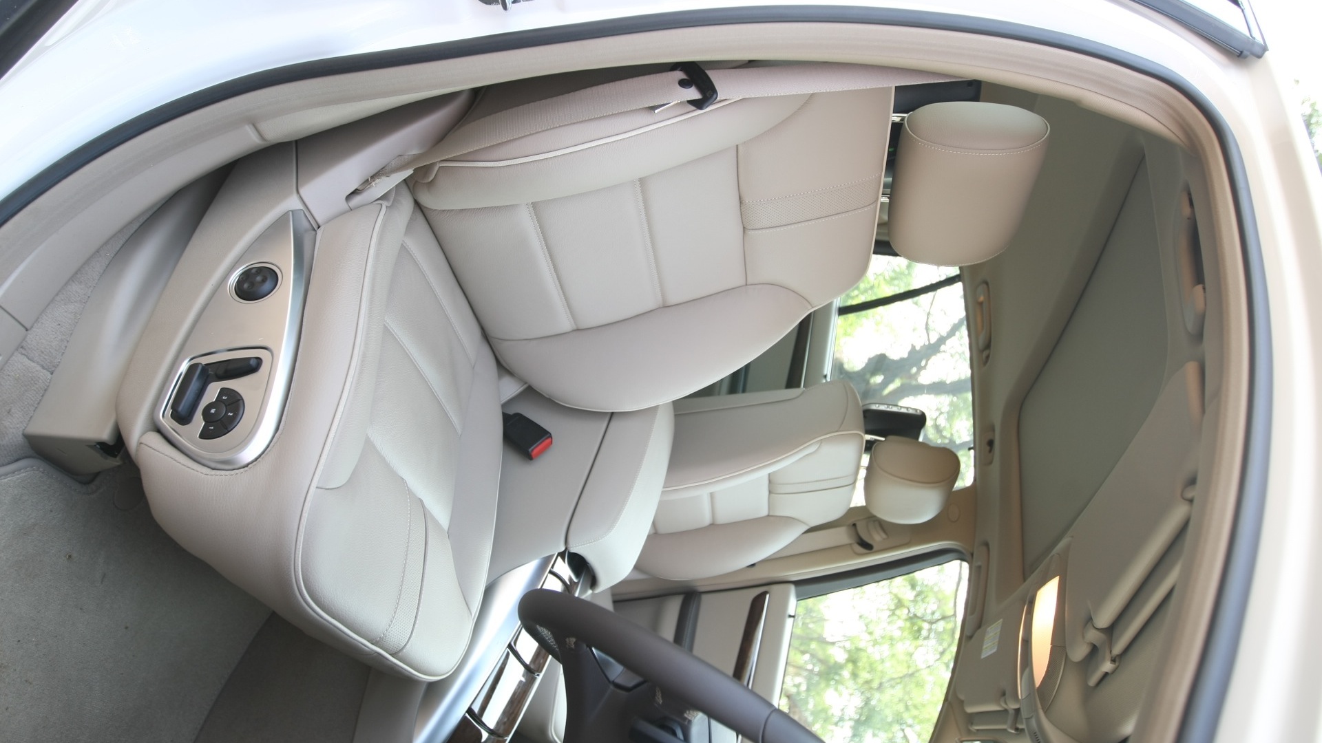 mercedesbenz-rclass-2013-R-350-4MATIC-long-interior