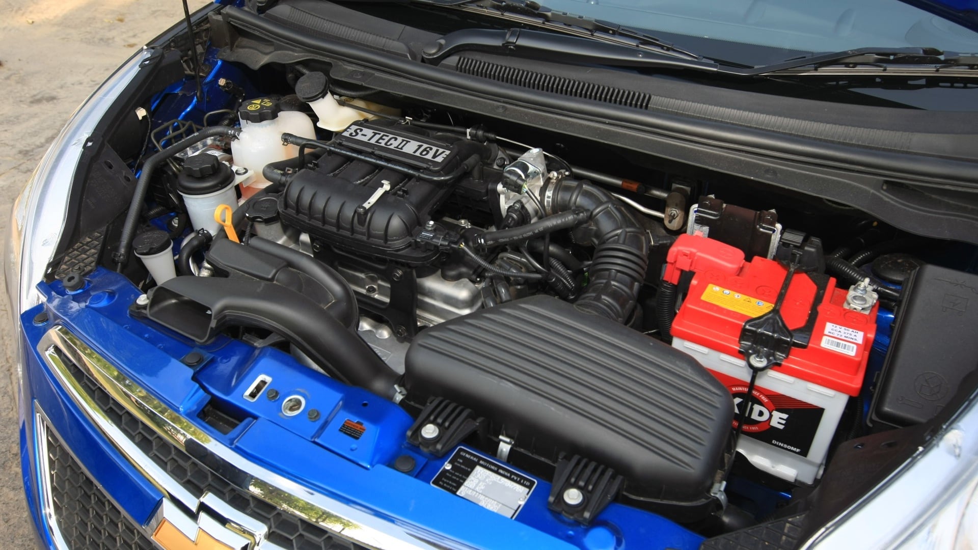 Chevrolet-Beat-2012-1-2-PS-Interior