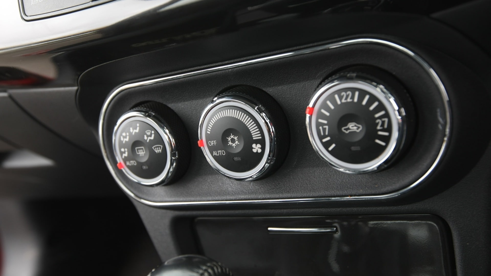 Mitsubishi-Evolution-x-2013-STD-Interior