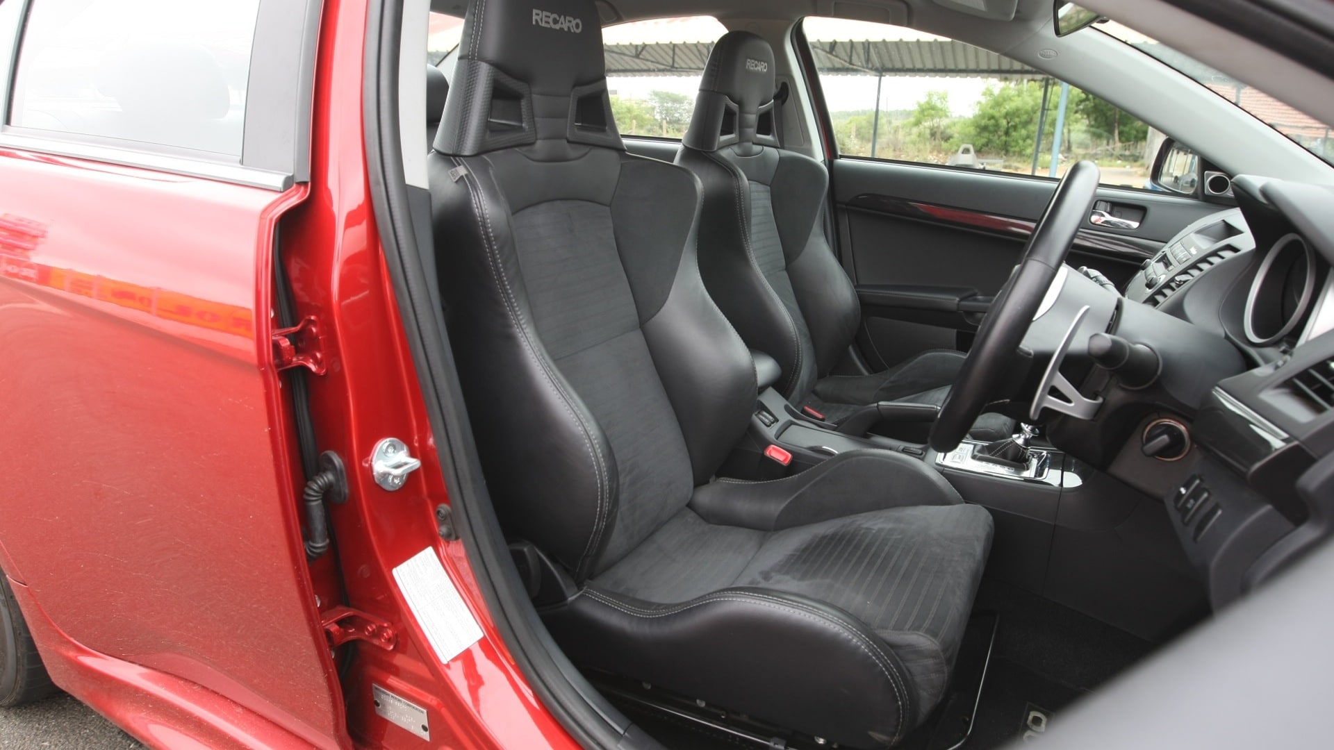 Mitsubishi-Evolution-x-2013-STD-Interior