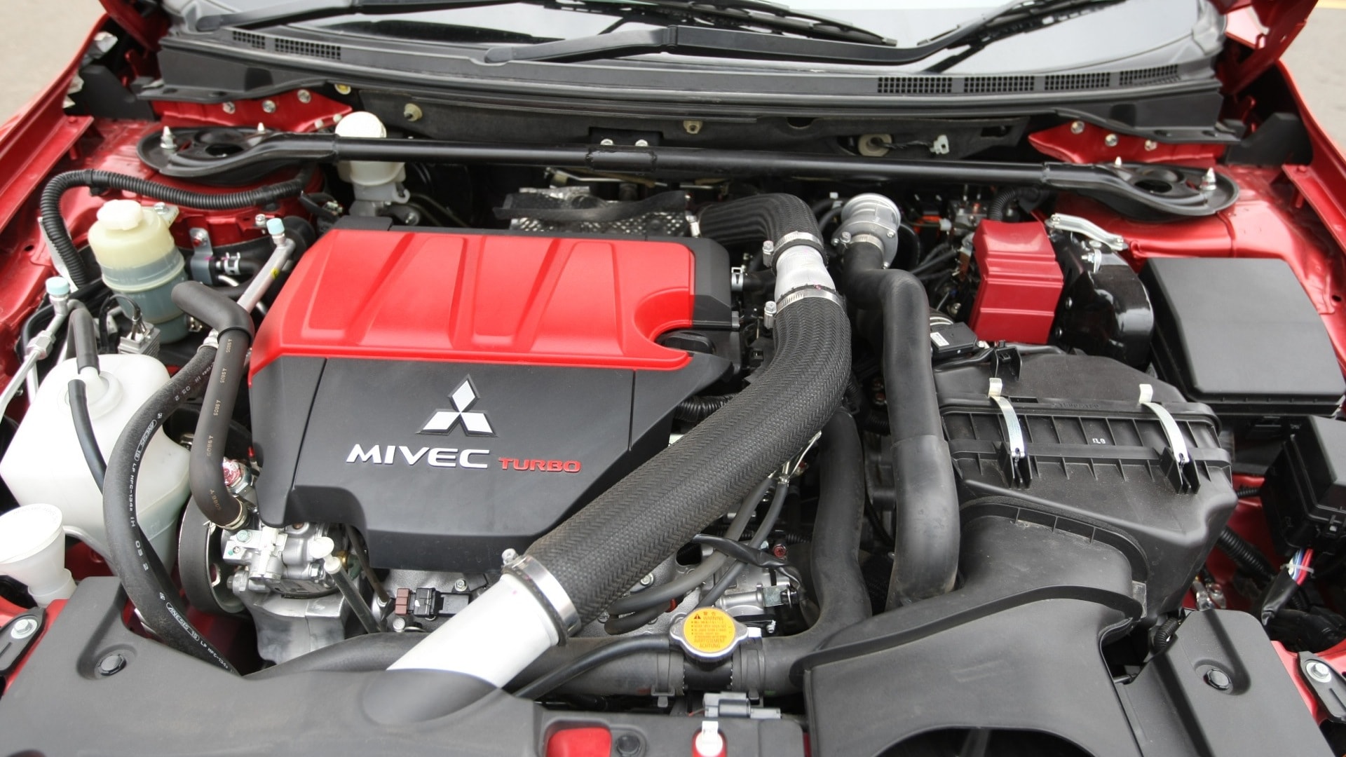 Mitsubishi-Evolution-x-2013-STD-Exterior