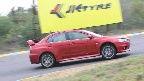 Mitsubishi-Evolution-x-2013-STD-Exterior