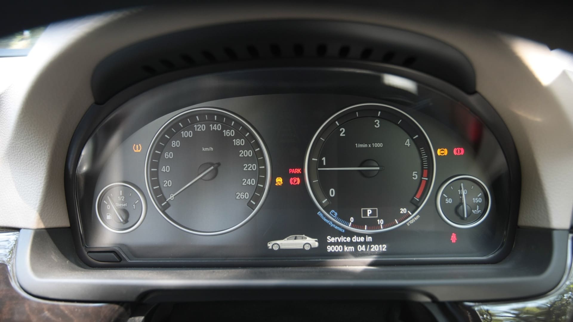 BMW-5-Series-2012-520d-Interior