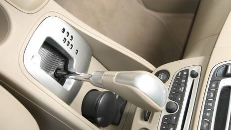 Renault-Fluence-e4-2013-Petrol-Interior