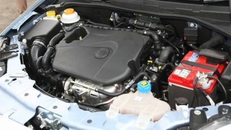 Fiat-Linea-2012-Multijet-Active-Interior