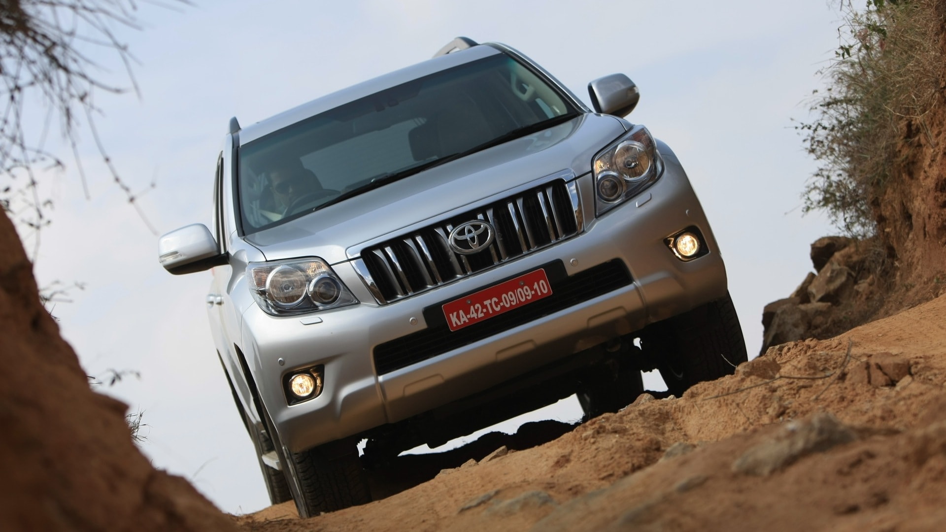 Toyota  Land Cruiser Prado-2013-STD-Exterior