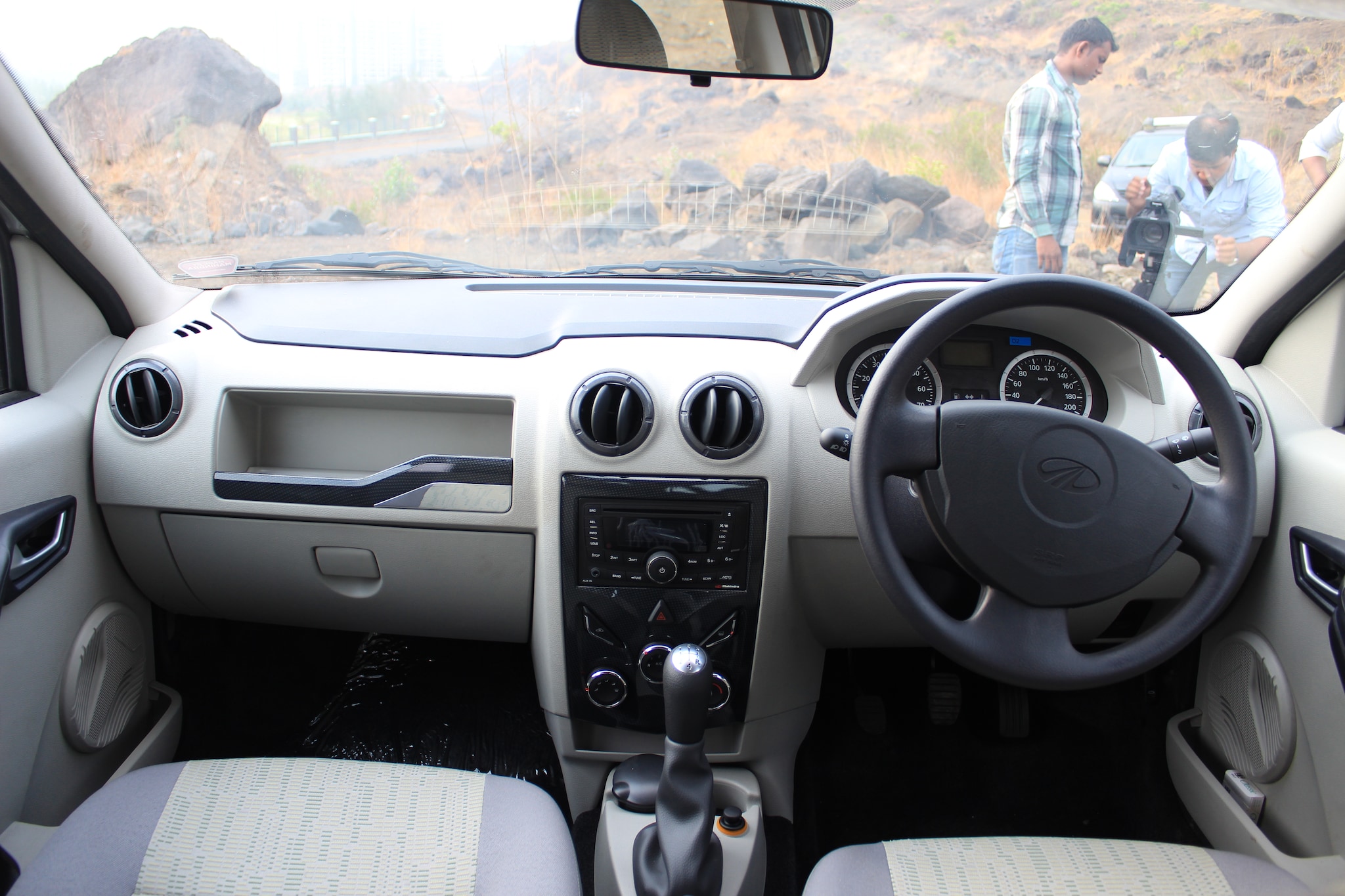 Mahindra-Verito-Vibe-2014 Compare