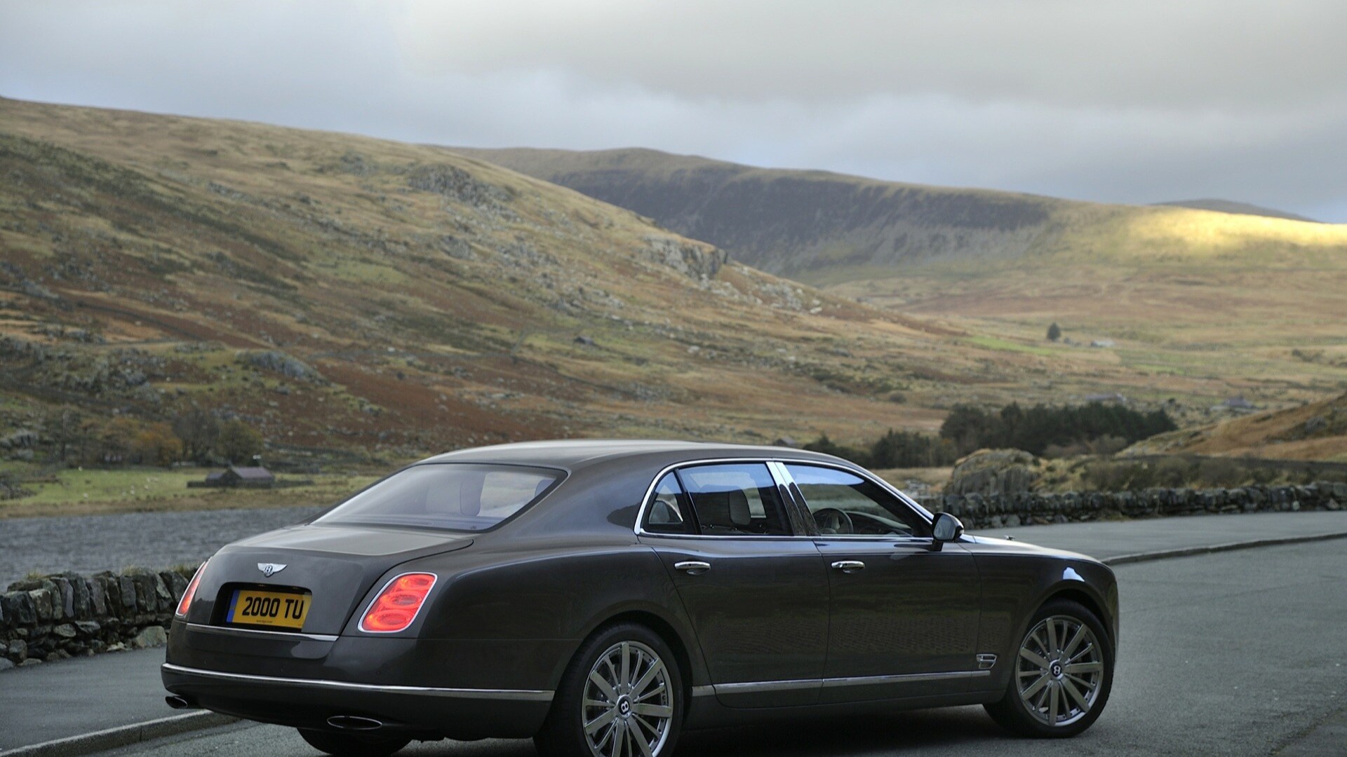 Bentley  Mulsanne  Exterior