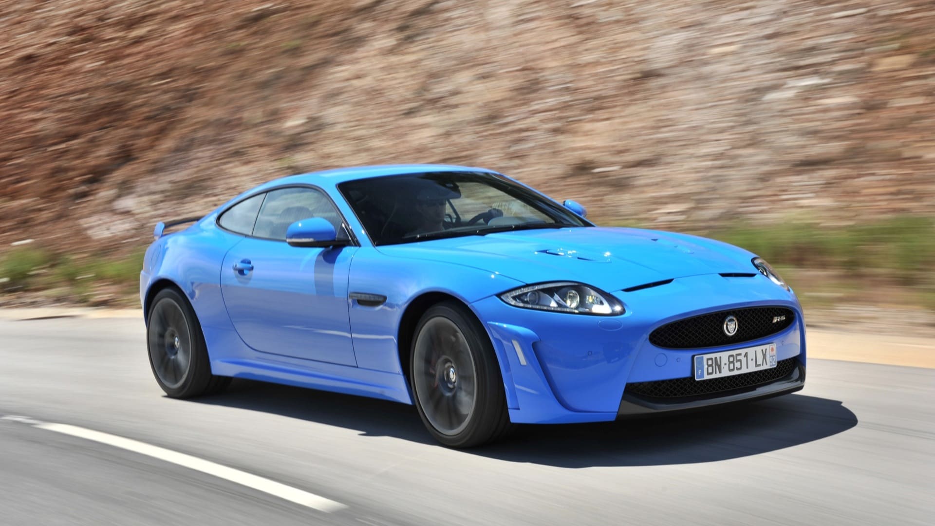 jaguar-xkrs-2013-coupe exterior