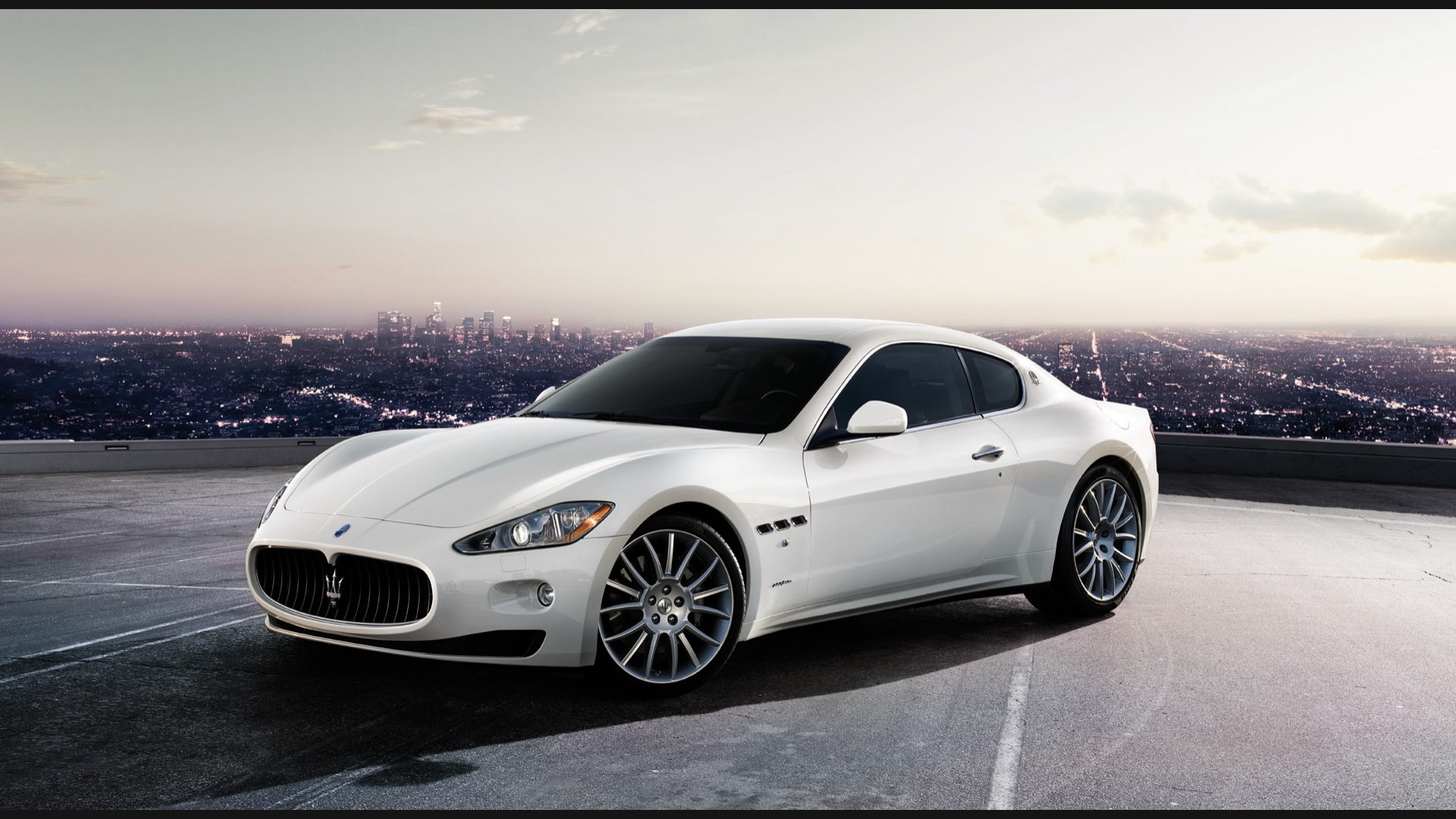 Maserati-granturismo-2013-S-Automatic Exterior