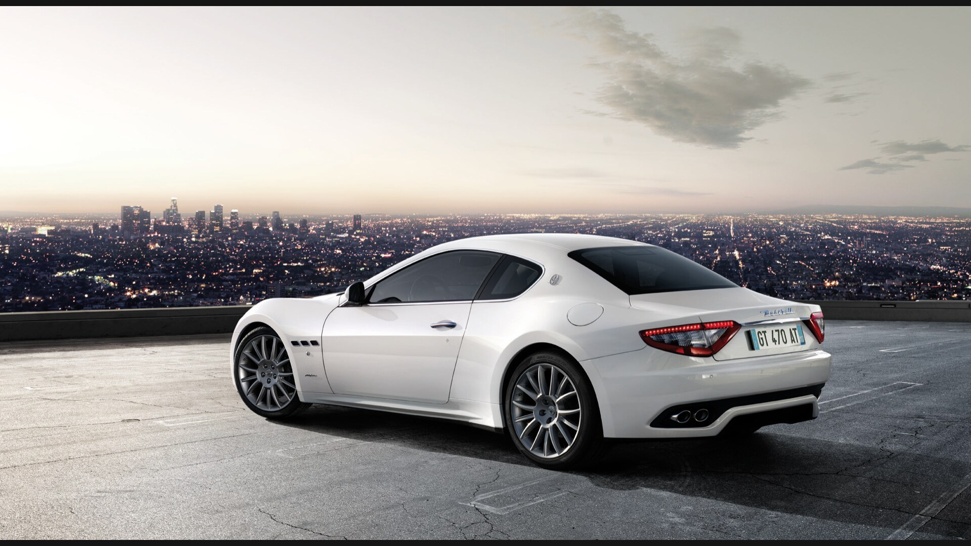 Maserati-granturismo-2013-S-Automatic Exterior