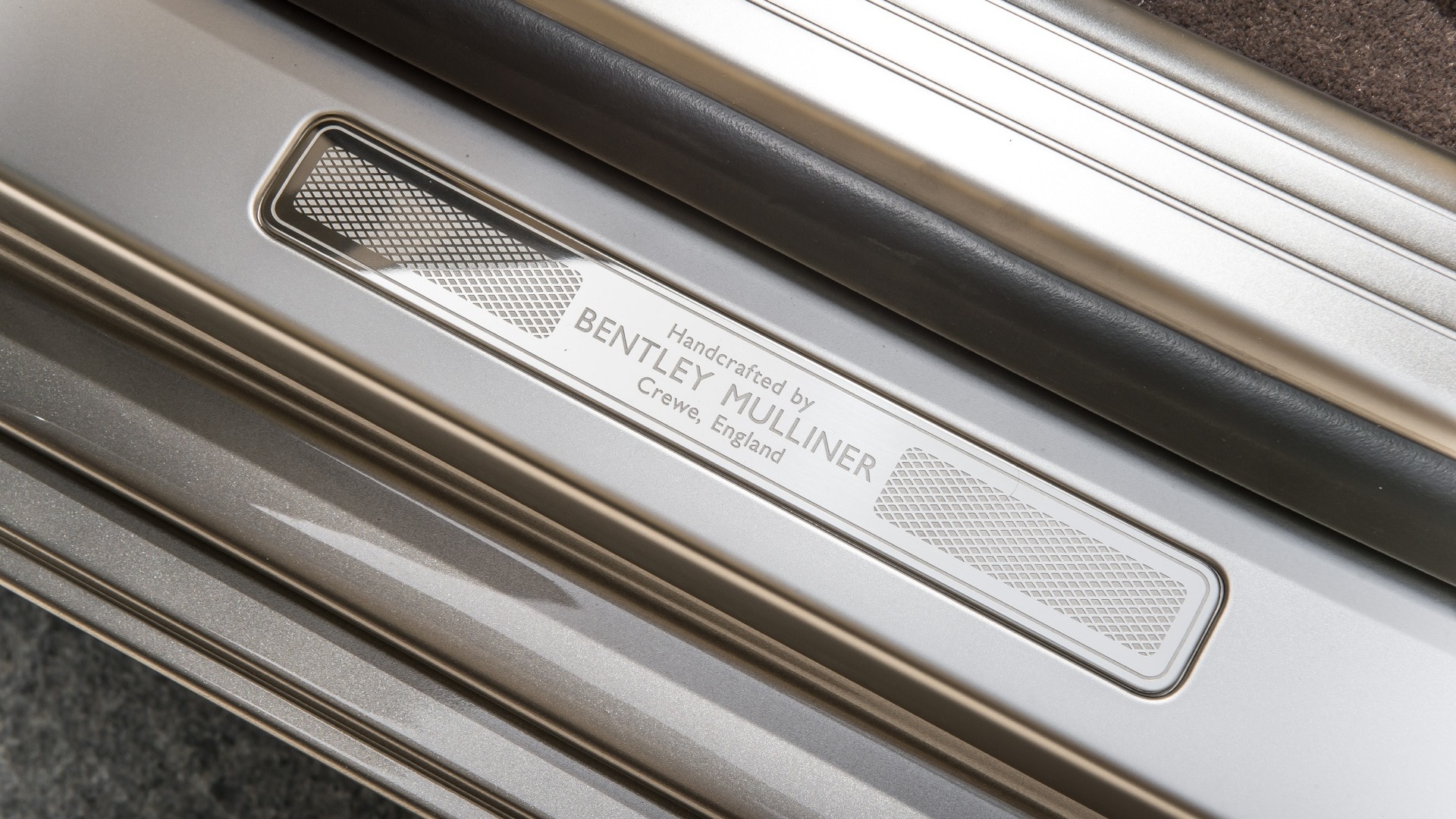 Bentley-Flying-Spur-2014-STD Interior