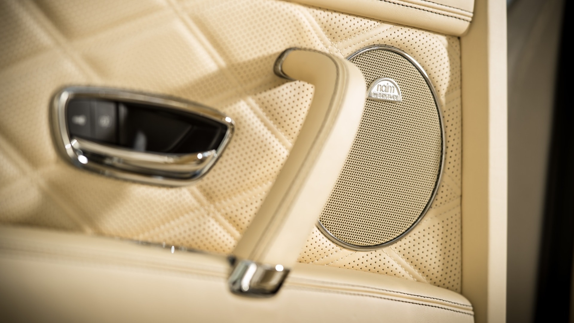 Bentley-Flying-Spur-2014-STD Interior