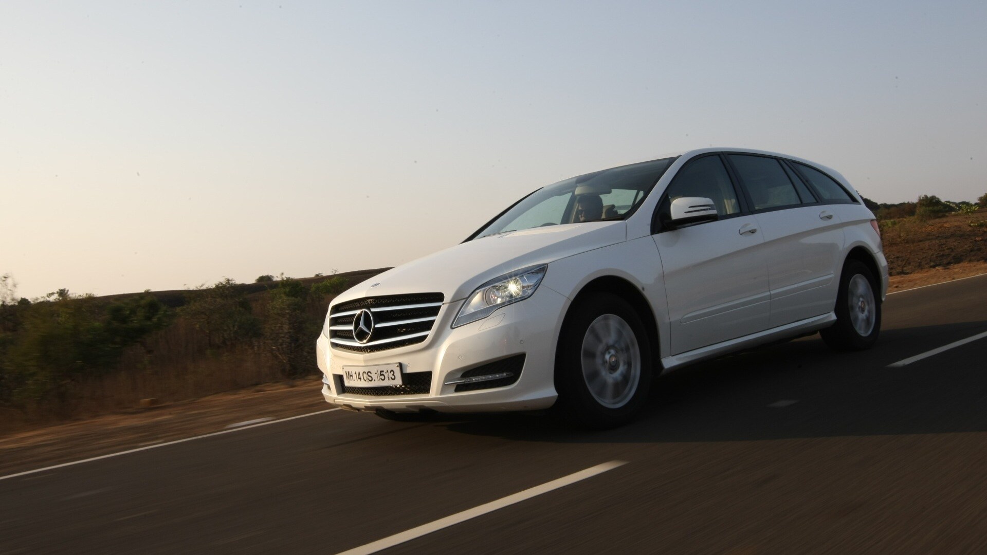 Mercedes-Benz-R class-2012-R-350-CDI-4MATIC-Exterior