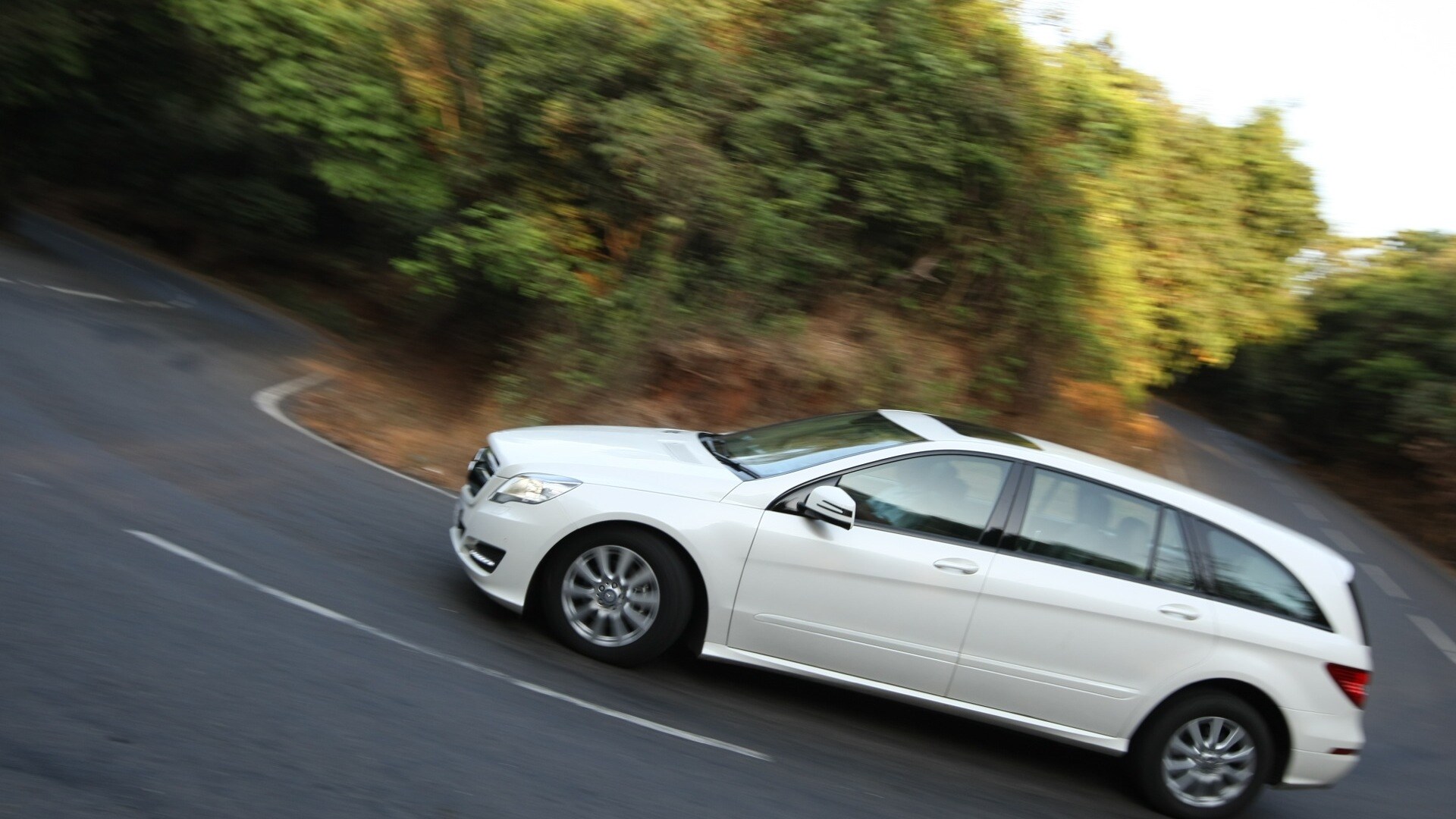 Mercedes-Benz-R class-2012-R-350-CDI-4MATIC-Exterior