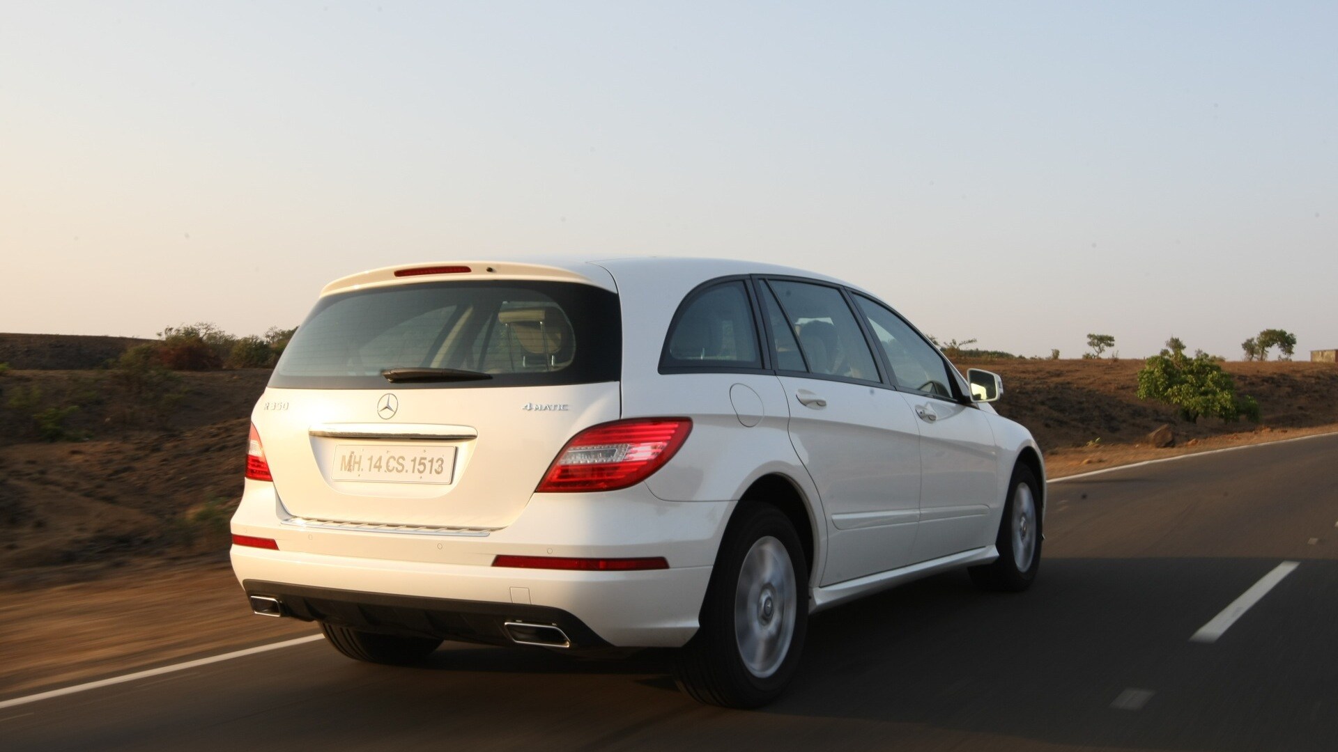 Mercedes-Benz-R class-2012-R-350-CDI-4MATIC-Exterior