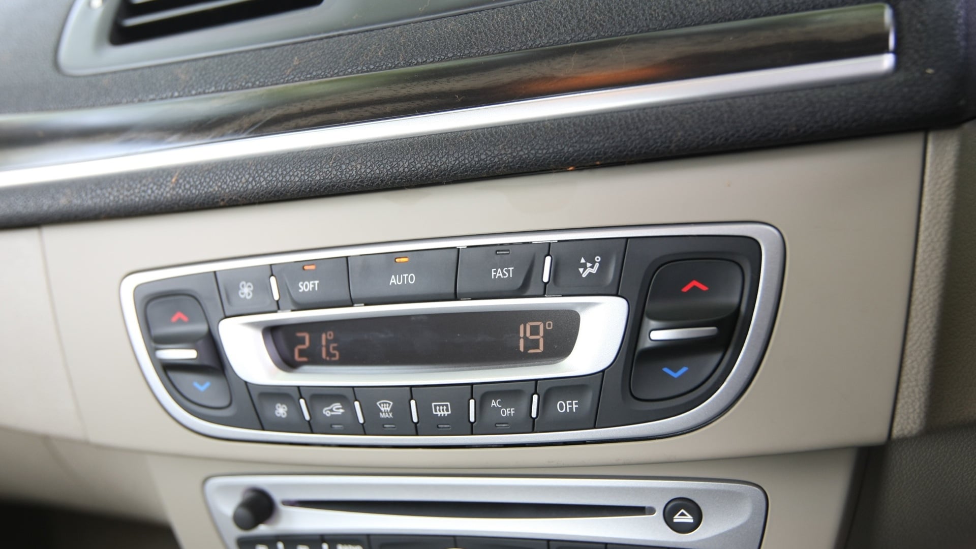 Renault-Fluence--2013-Diesel