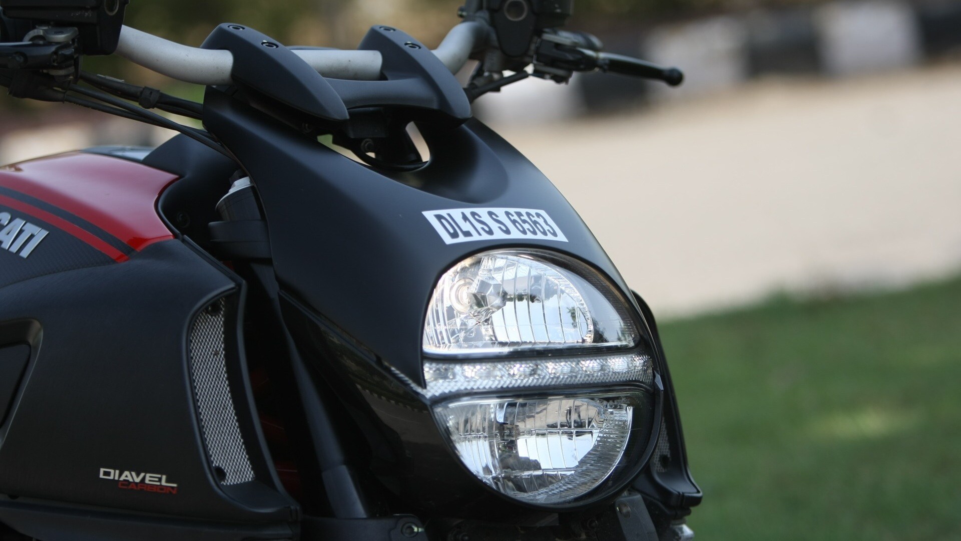 Ducati Diavel 2013 Carbon Exterior