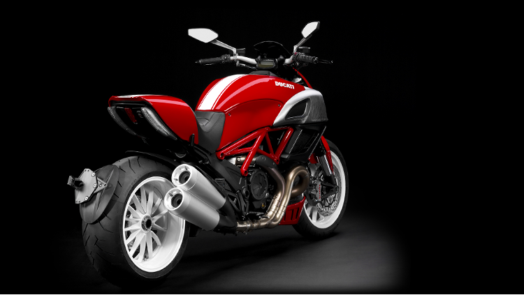 Ducati Diavel 2013 STD Exterior