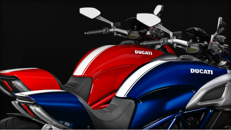 Ducati Diavel 2013 STD Exterior