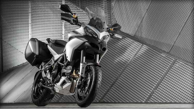 Ducati Multistrada 1200 2013 S Touring Exterior